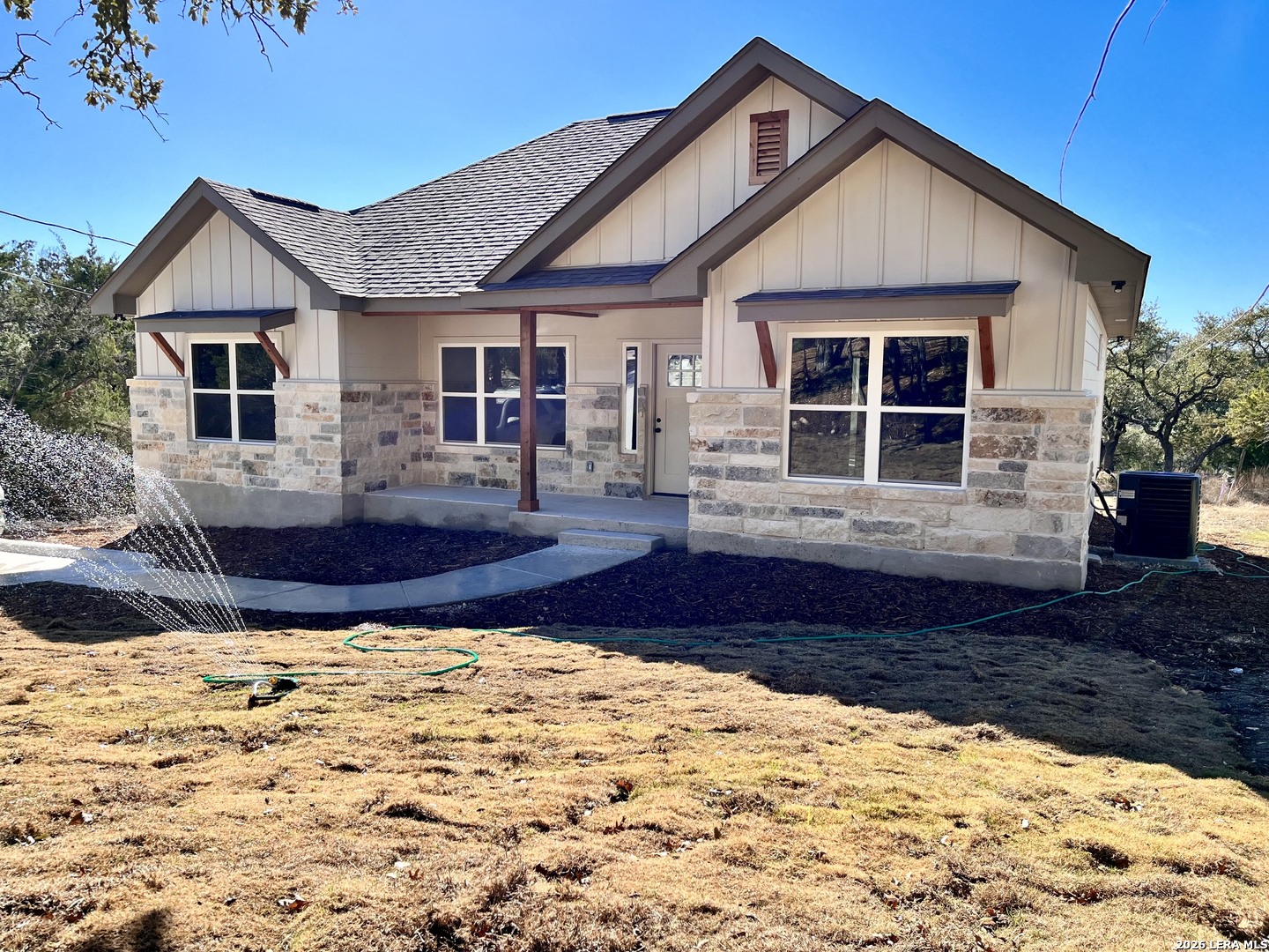 946 Cypress Drive — photo