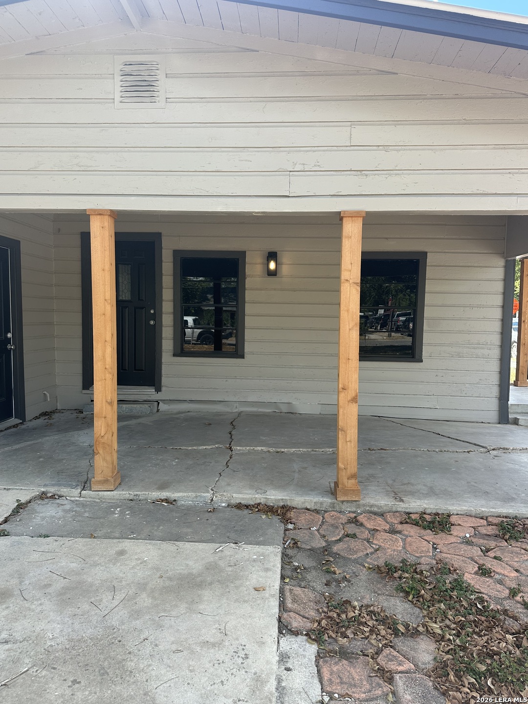 753 San Antonio — photo