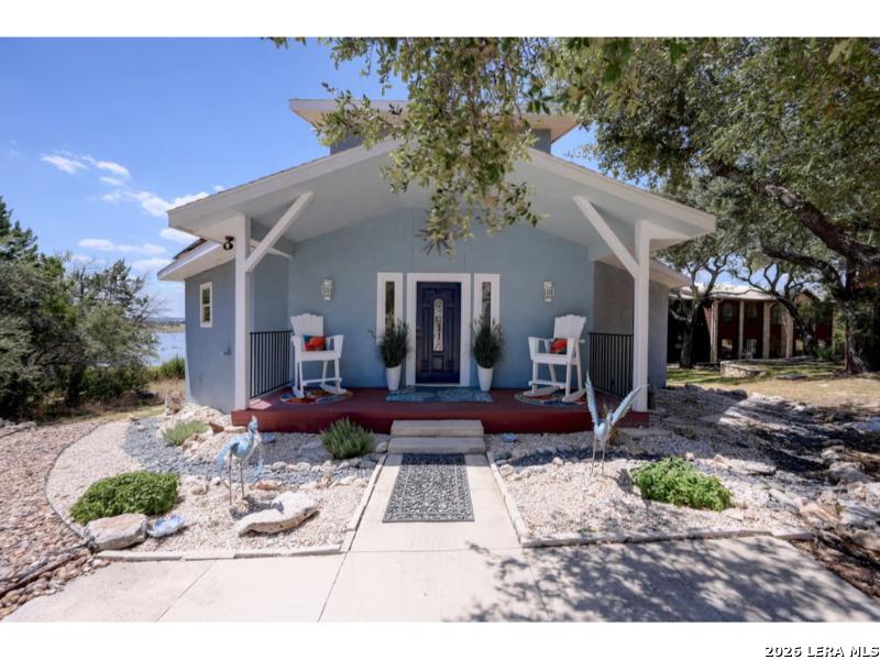 3811 Potters Creek Road — photo