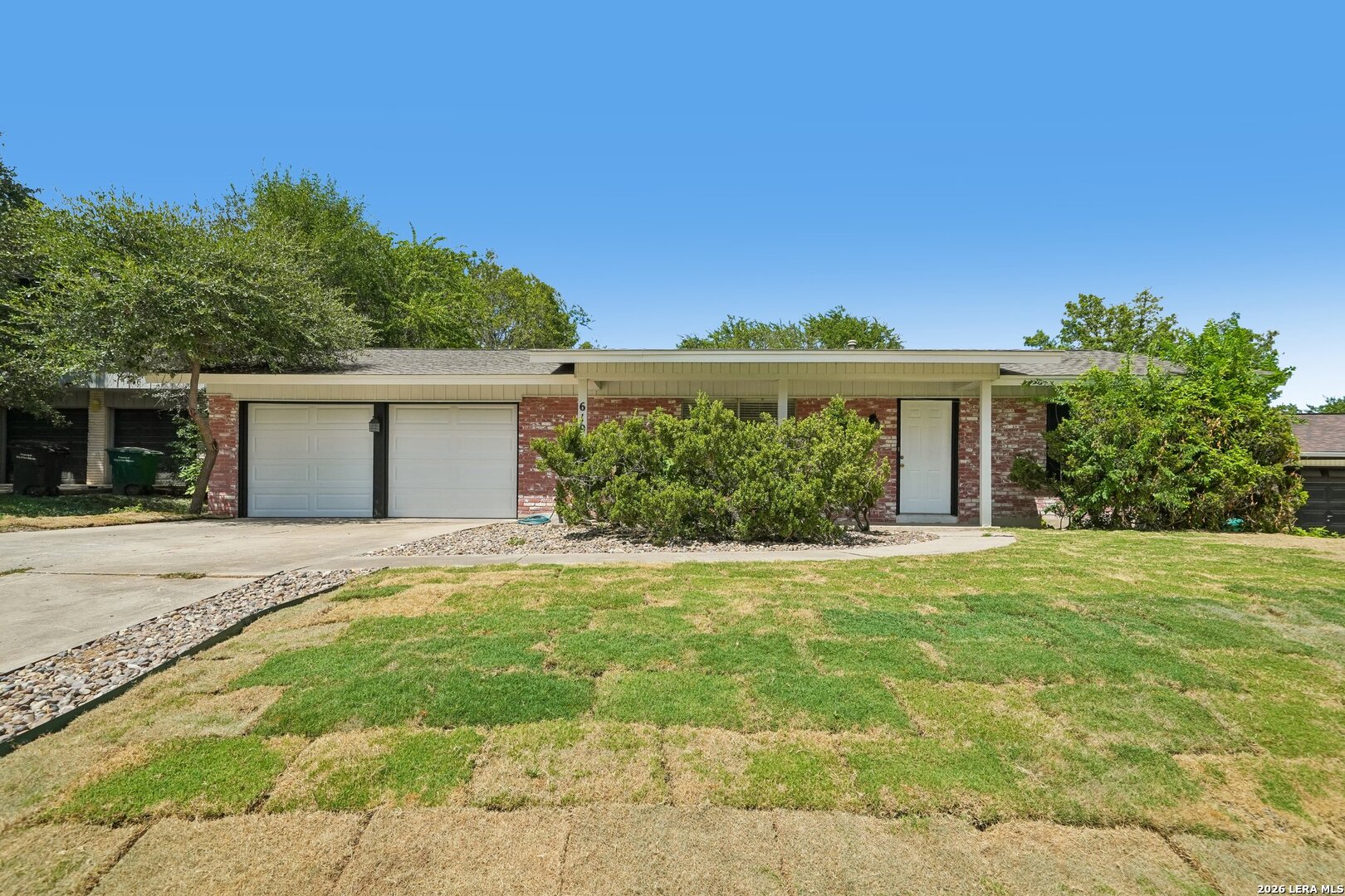 619 Mauze Drive — photo