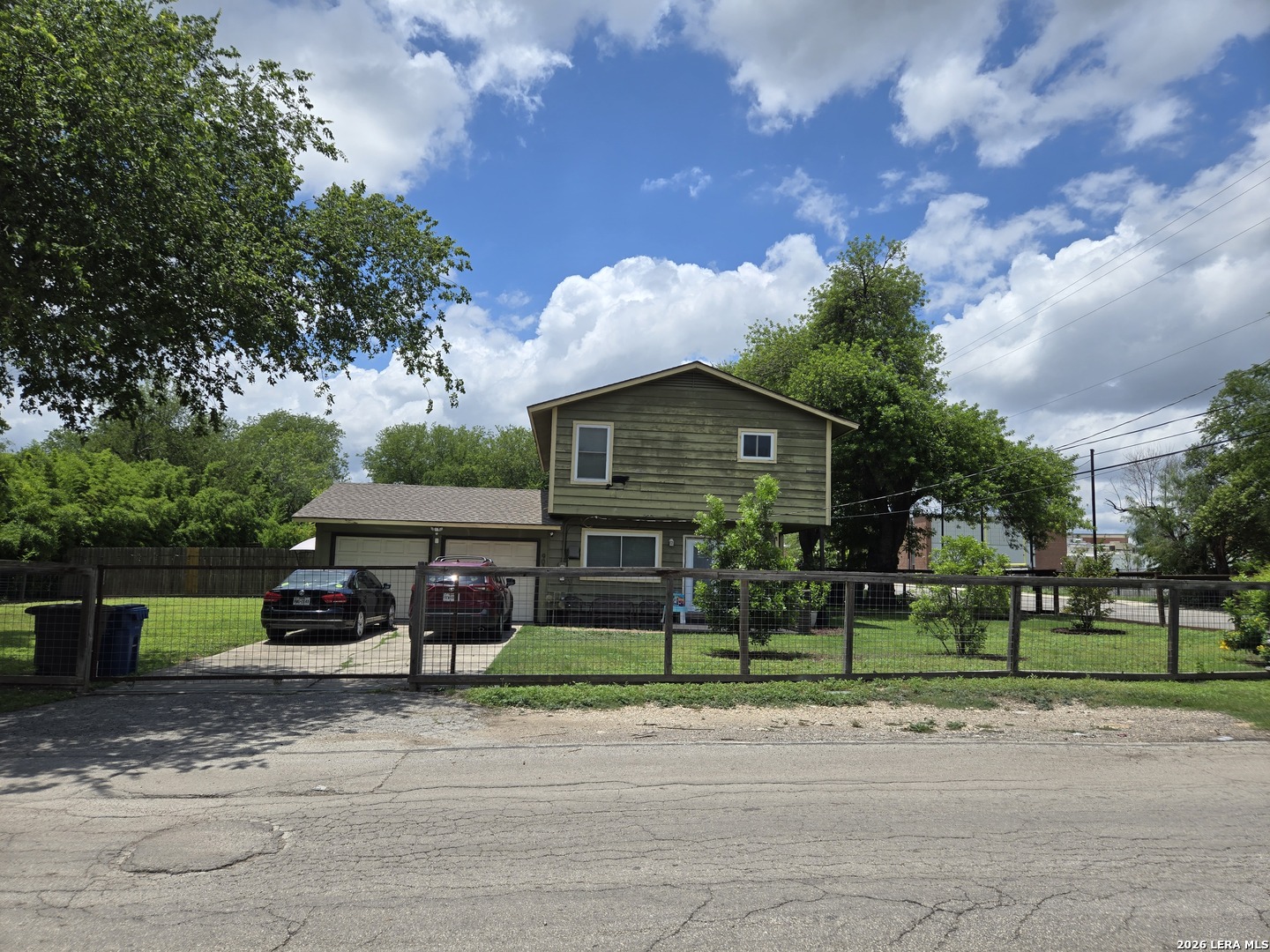 903 Zachry Drive — photo