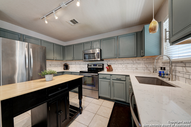 2377 Carson Loop, New Braunfels, TX 78130 — photo 3