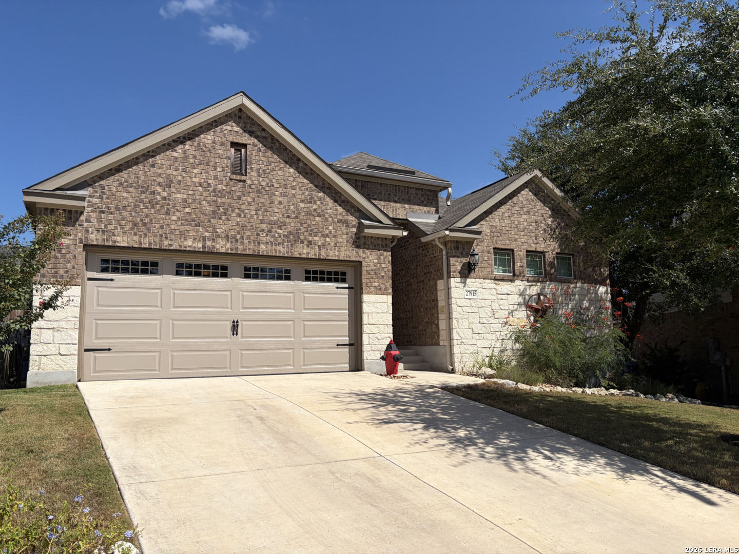 27915 Lokaya Fls — photo