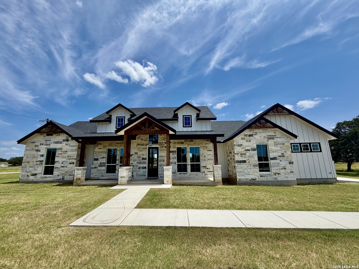712 County Road 320 — photo