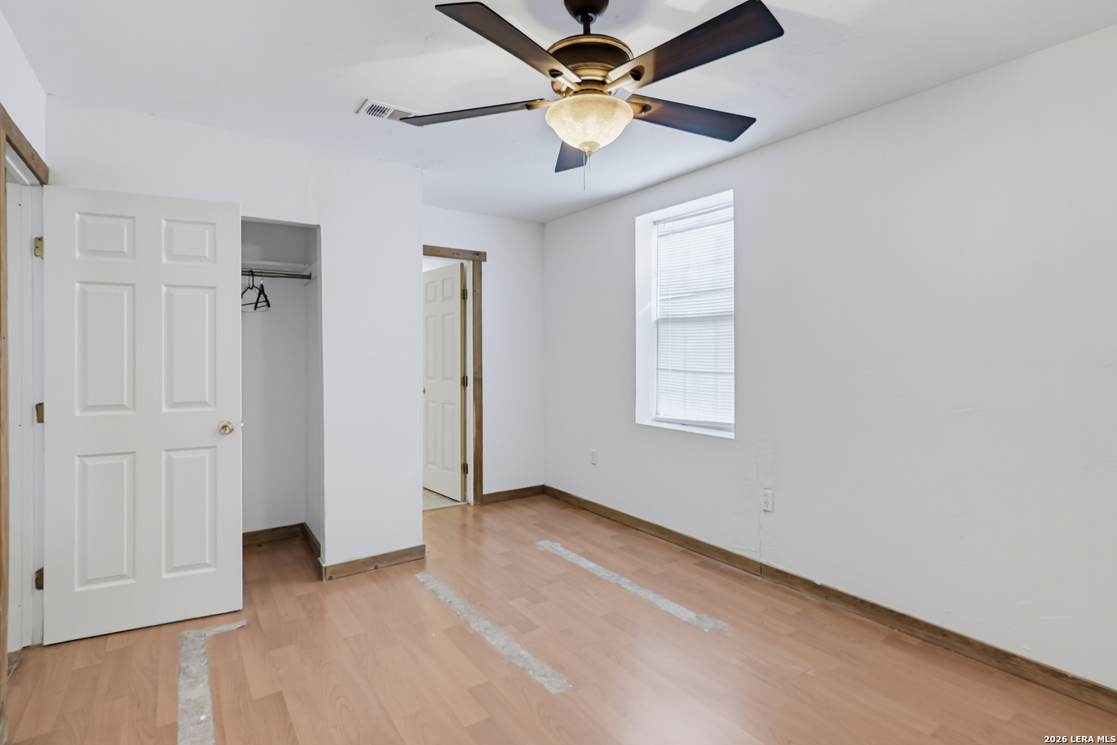206 E Pine, Seguin, TX 78155 — photo 3