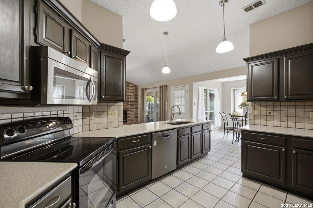7808 Forest Path, Live Oak, TX 78233 — photo 3