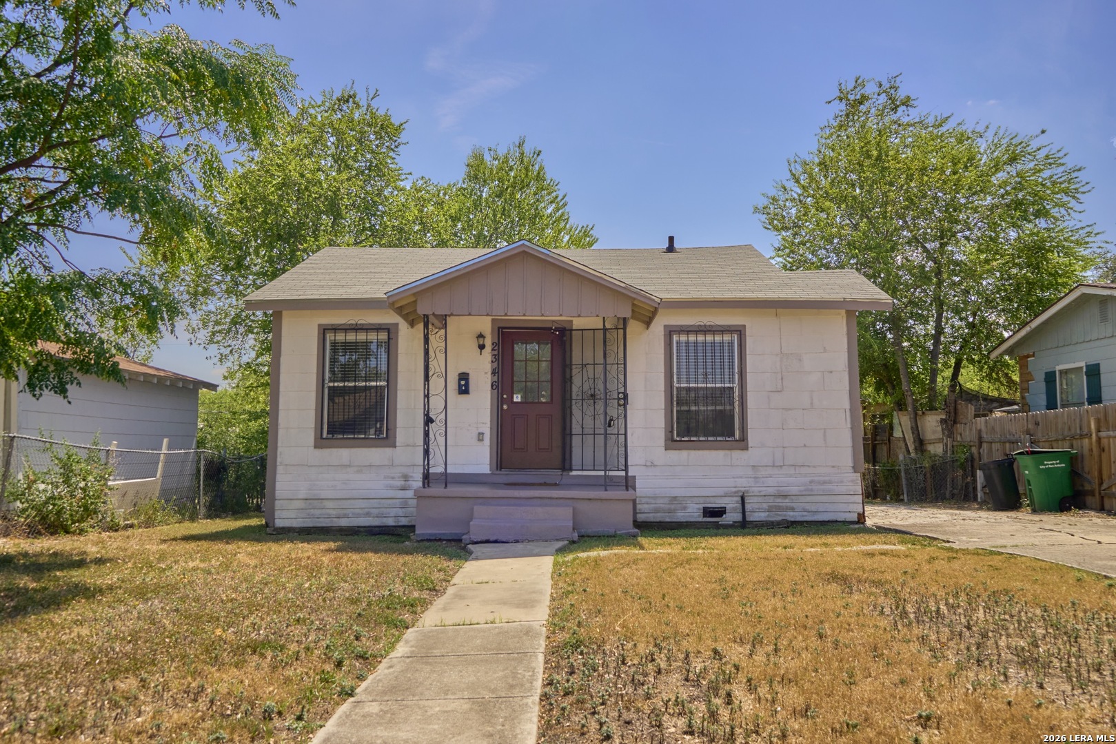 2346 Burnet Street — photo