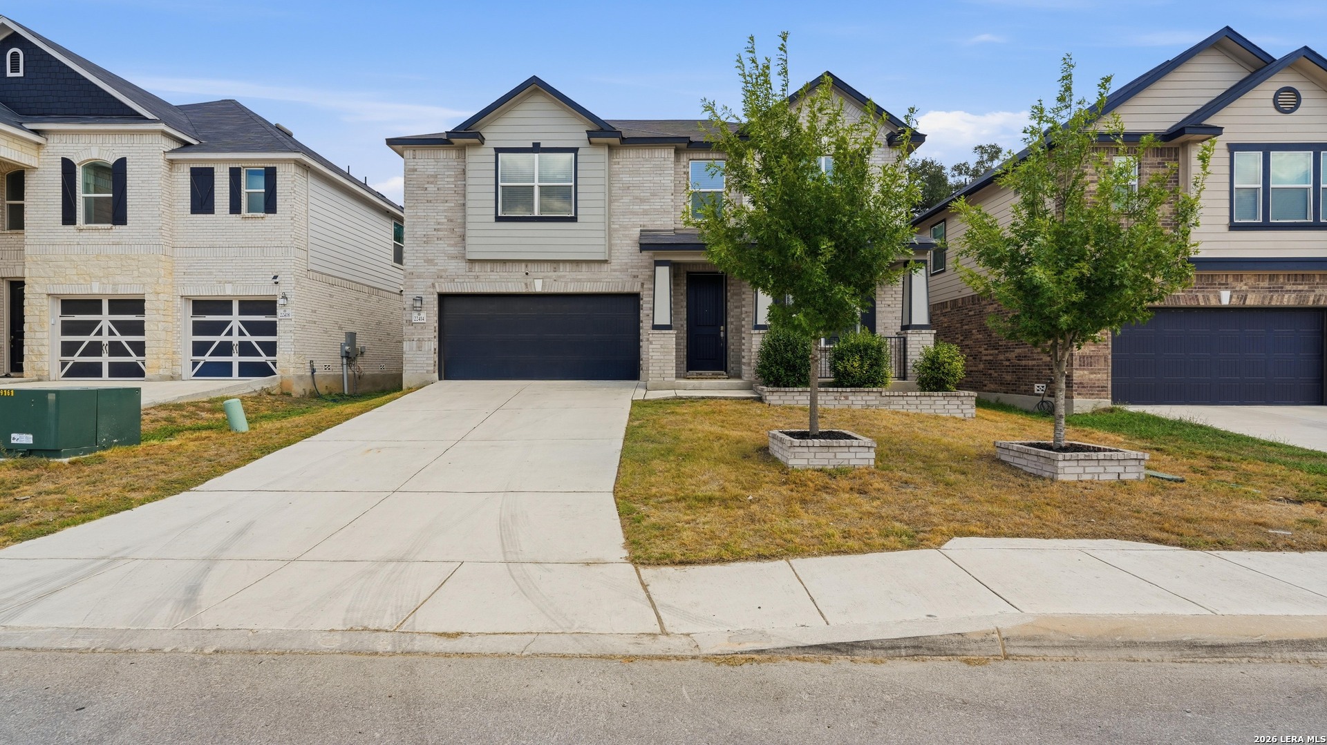 22414 Peonia Park — photo
