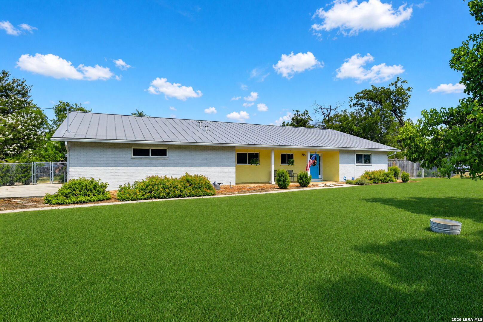 6811 Country View Lane — photo