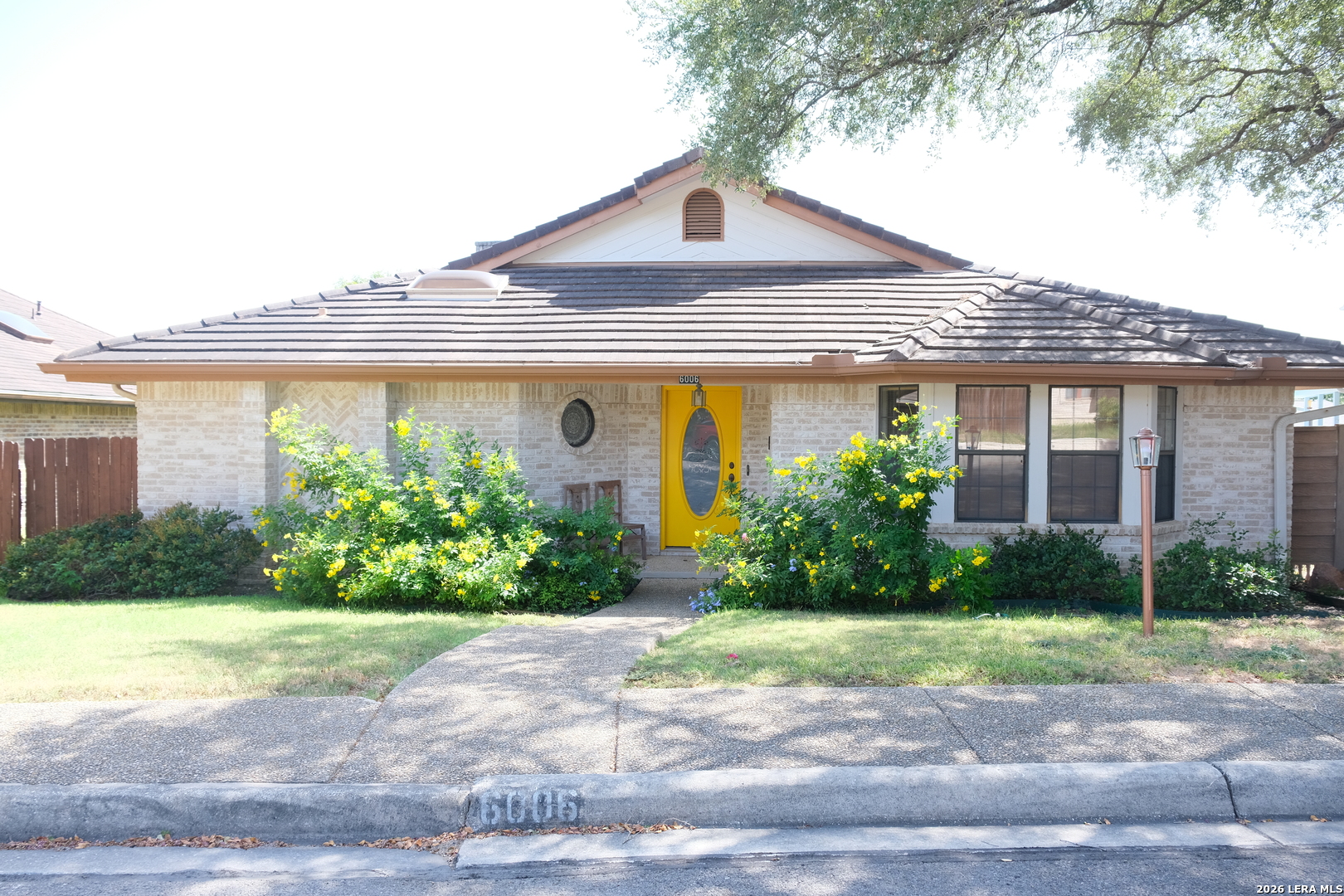 6006 Shady Creek — photo