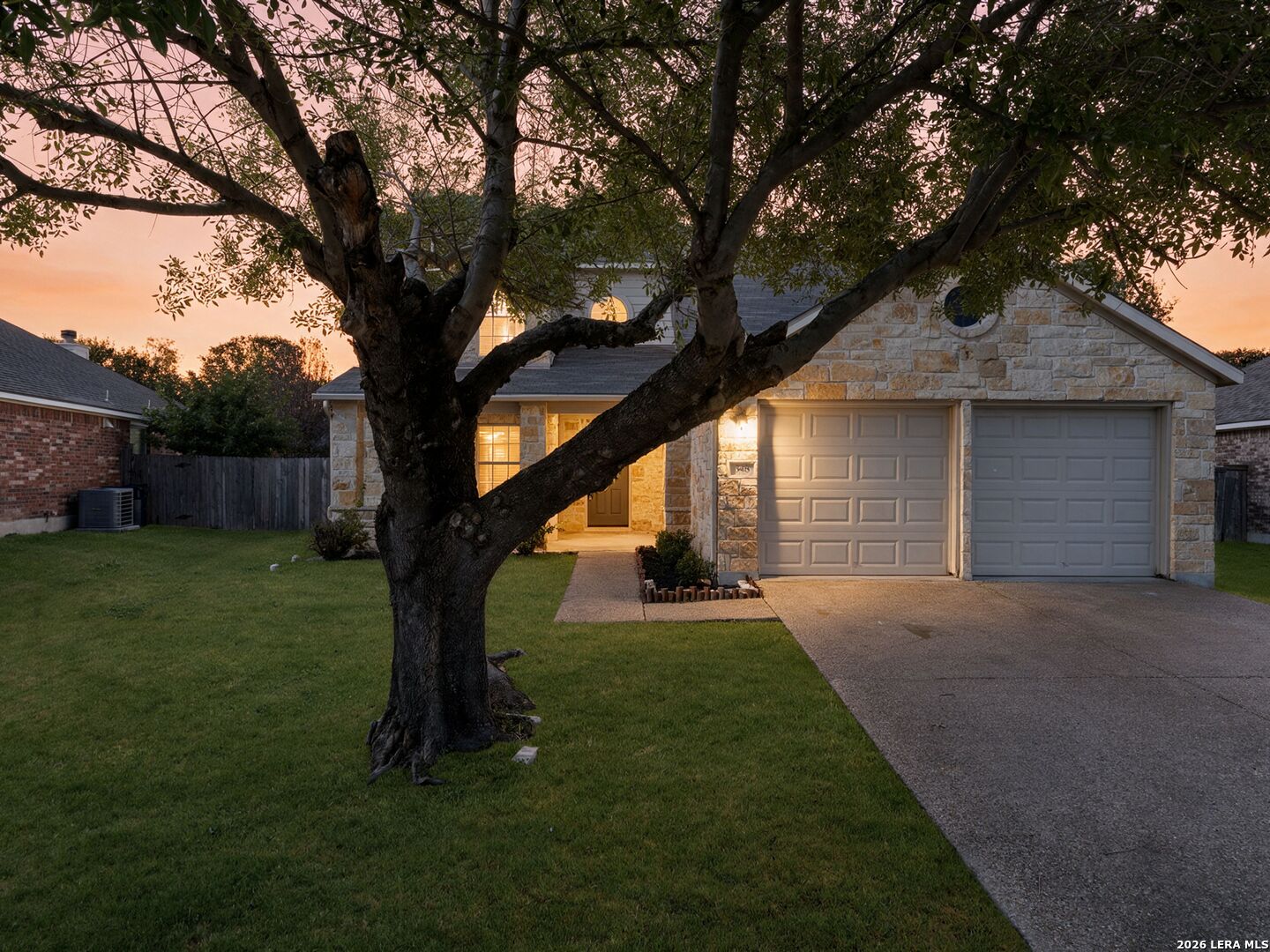 348 King Elder Lane, Leander, TX 78641 — photo 2