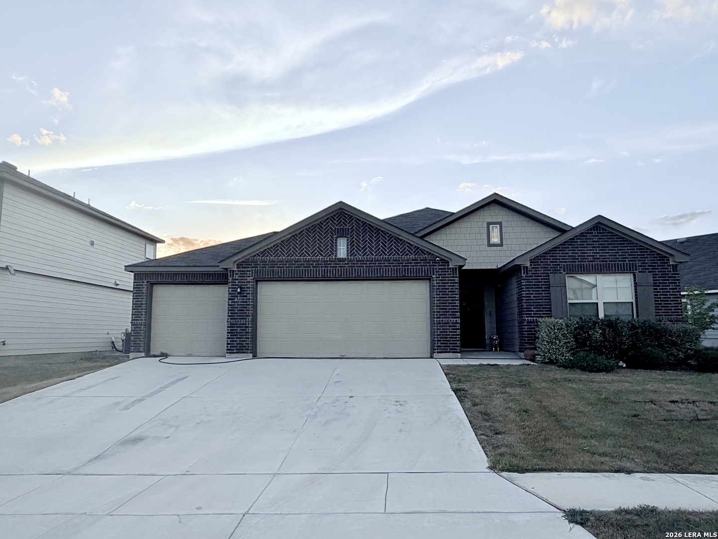 6717 Shiraz Way — photo