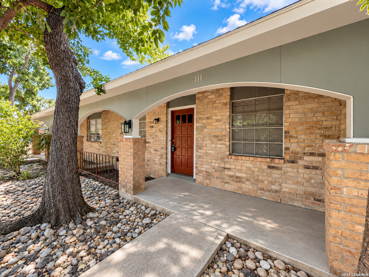 311 E San Antonio Avenue 111 — photo