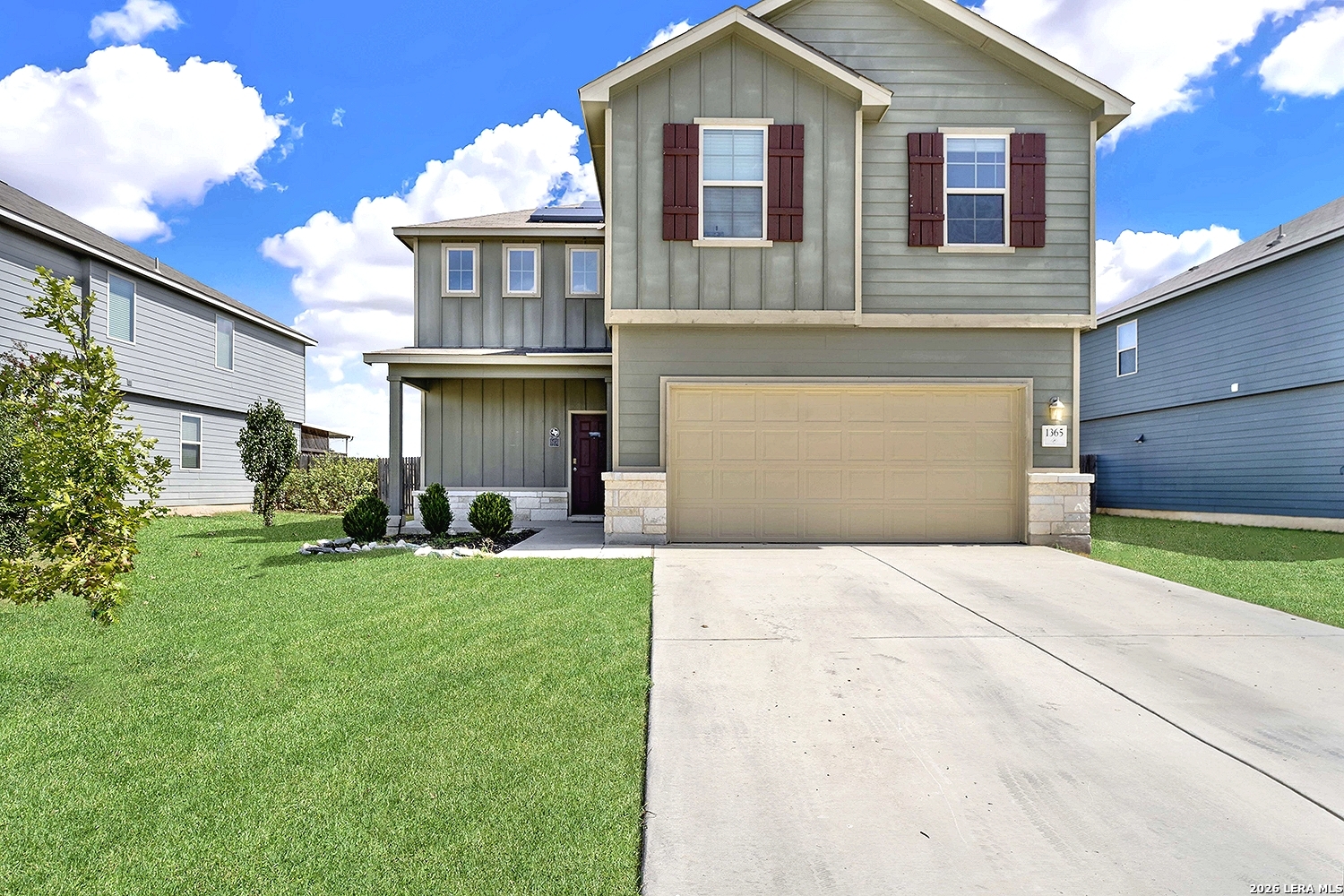 1365 Kelly River Street — photo