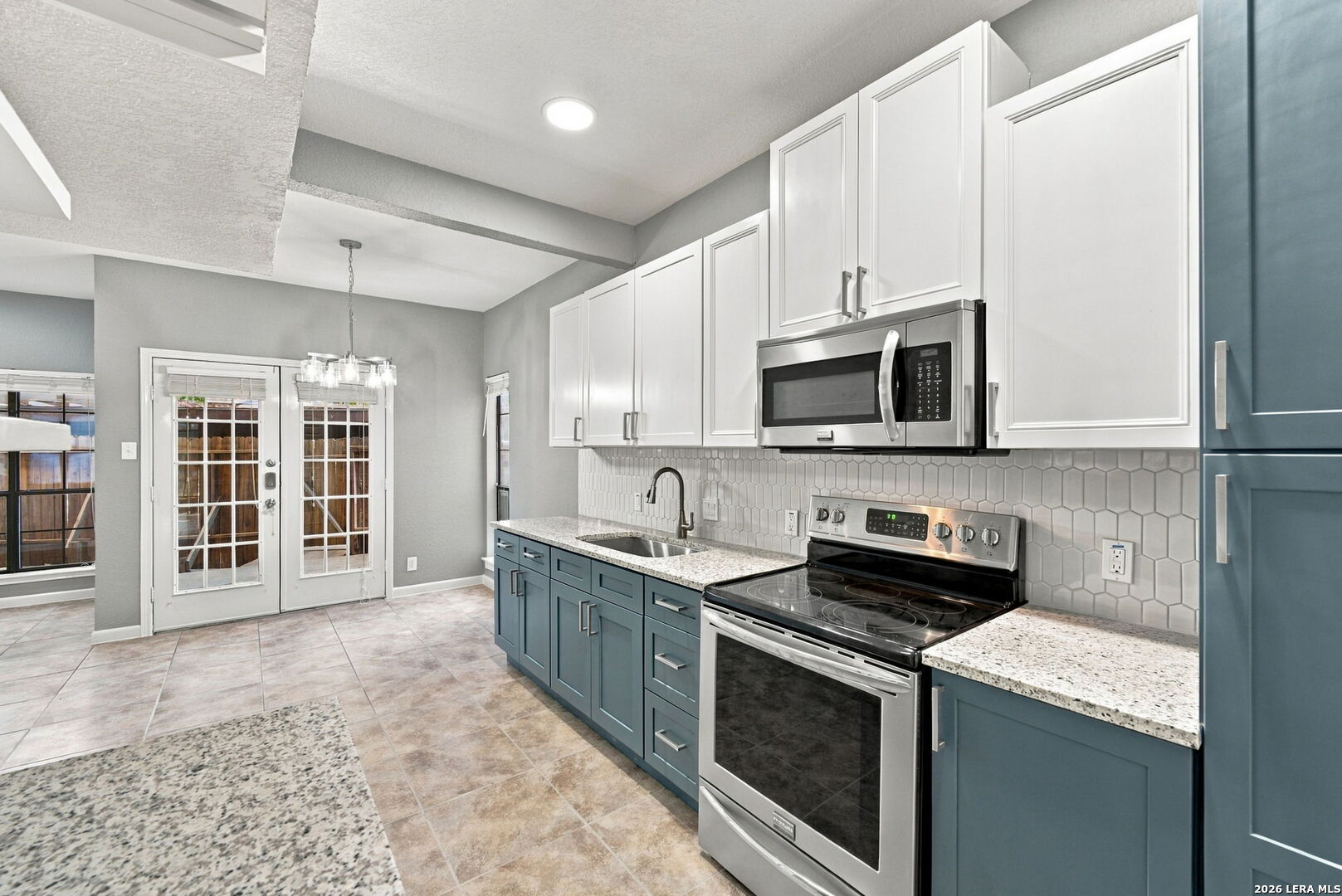 8633 Datapoint Drive 213 — photo