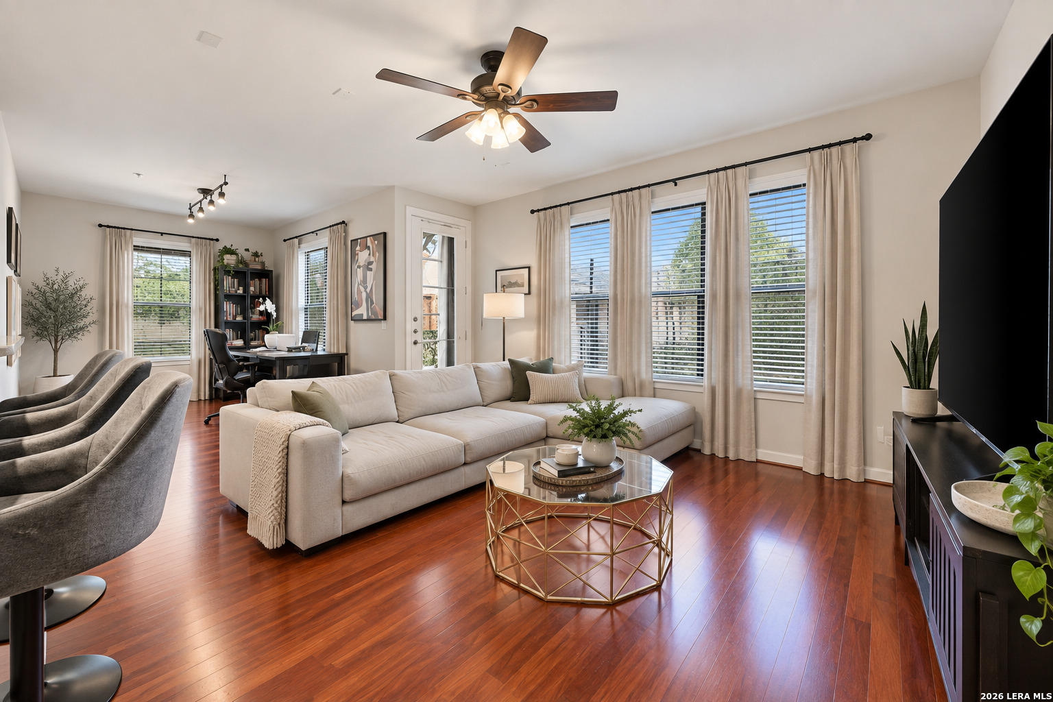 7342 Oak Manor Drive 1102 — photo