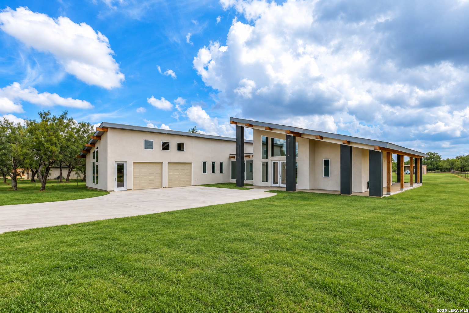 21660 Senior RD #2, Von Ormy, TX 78073 — photo 2