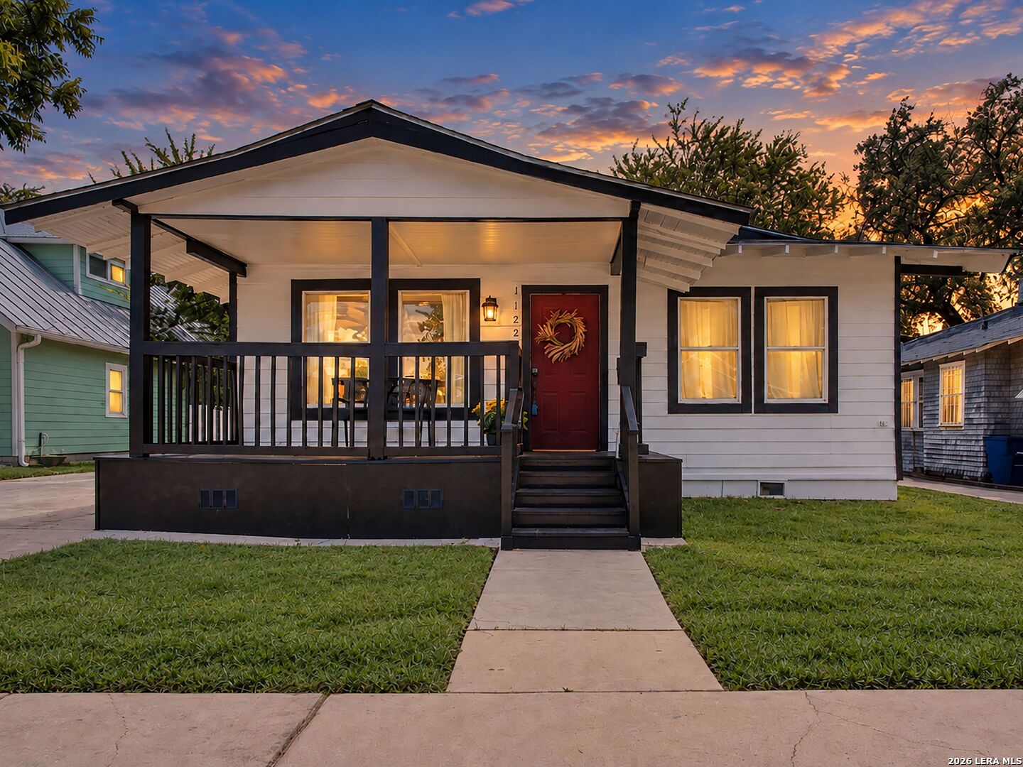 1122 W Craig Place — photo