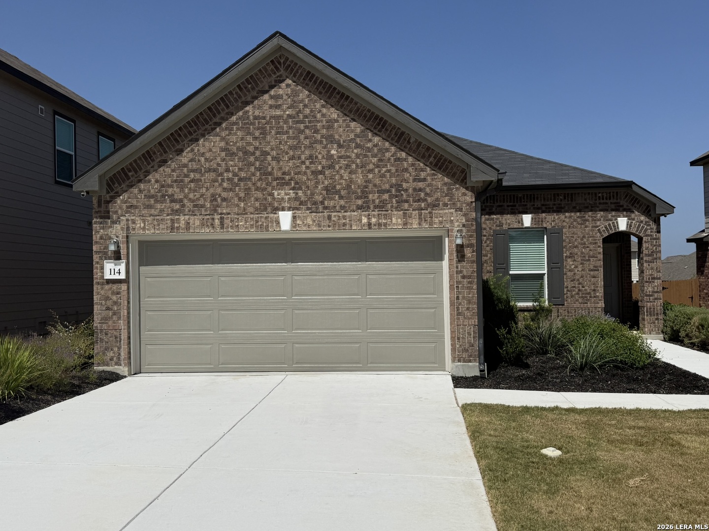 114 East Granite Shrs Drive — photo