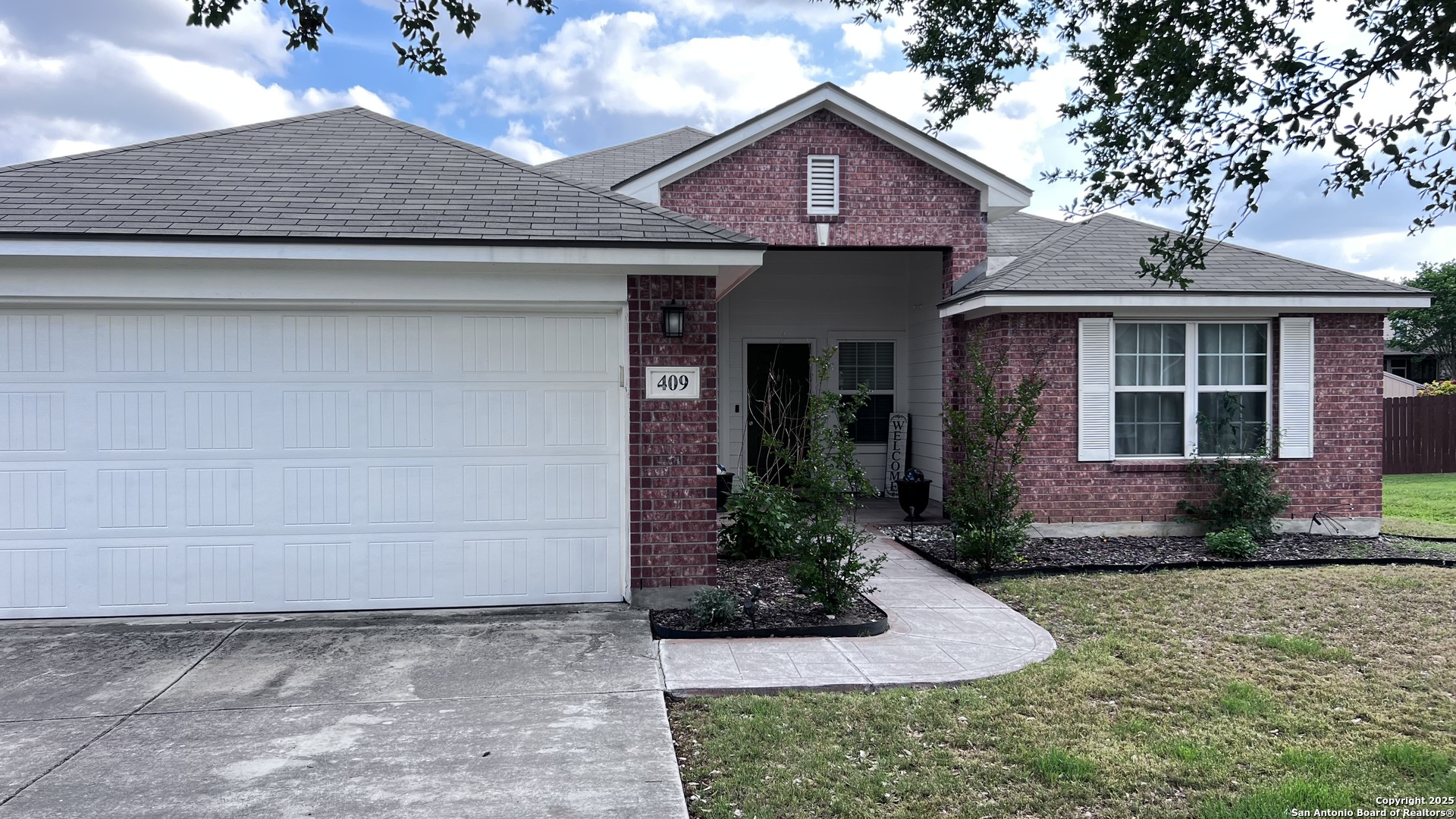 409 Carrick Court — photo