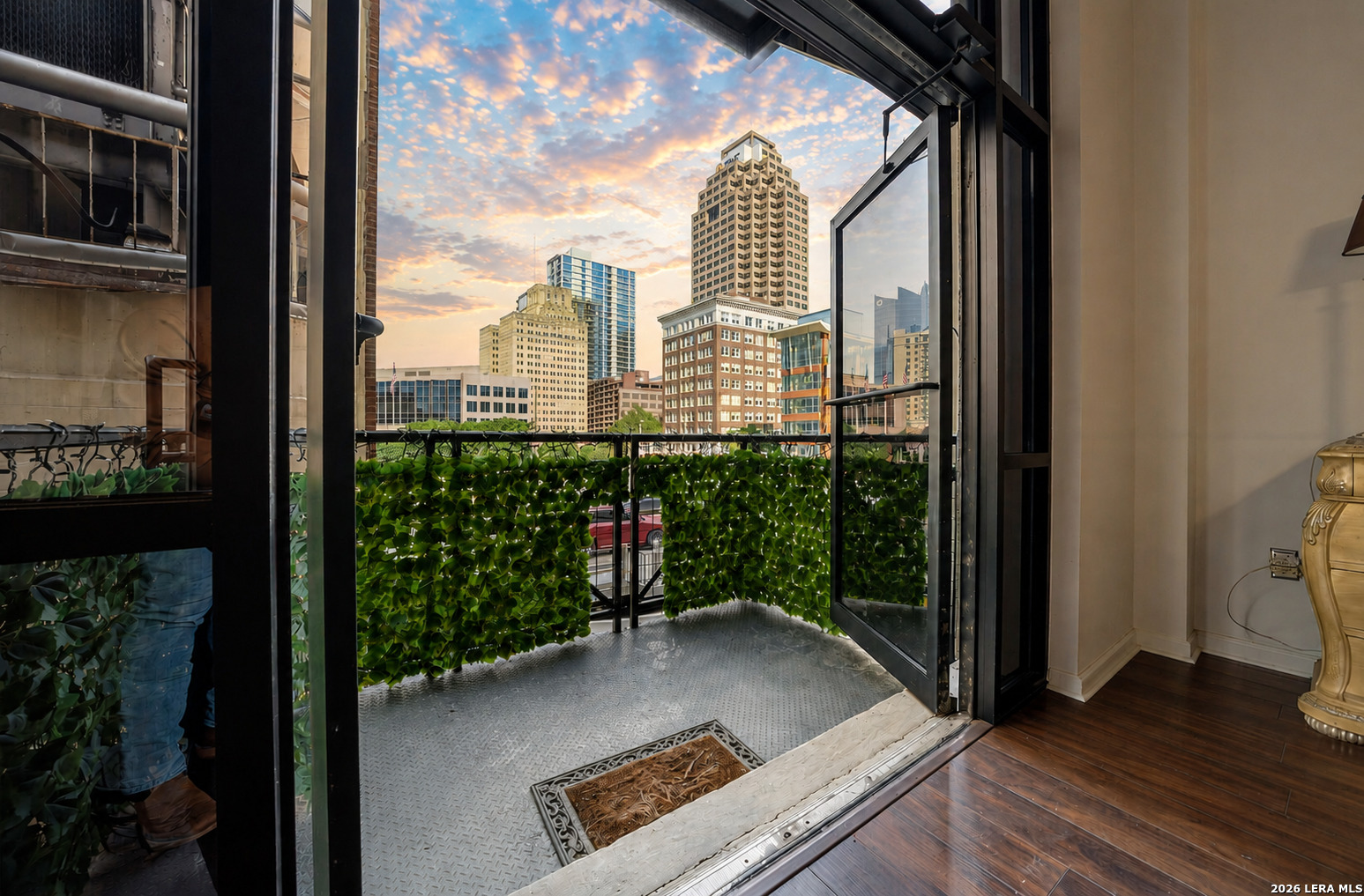 214 E Travis Street Apt 205 — photo