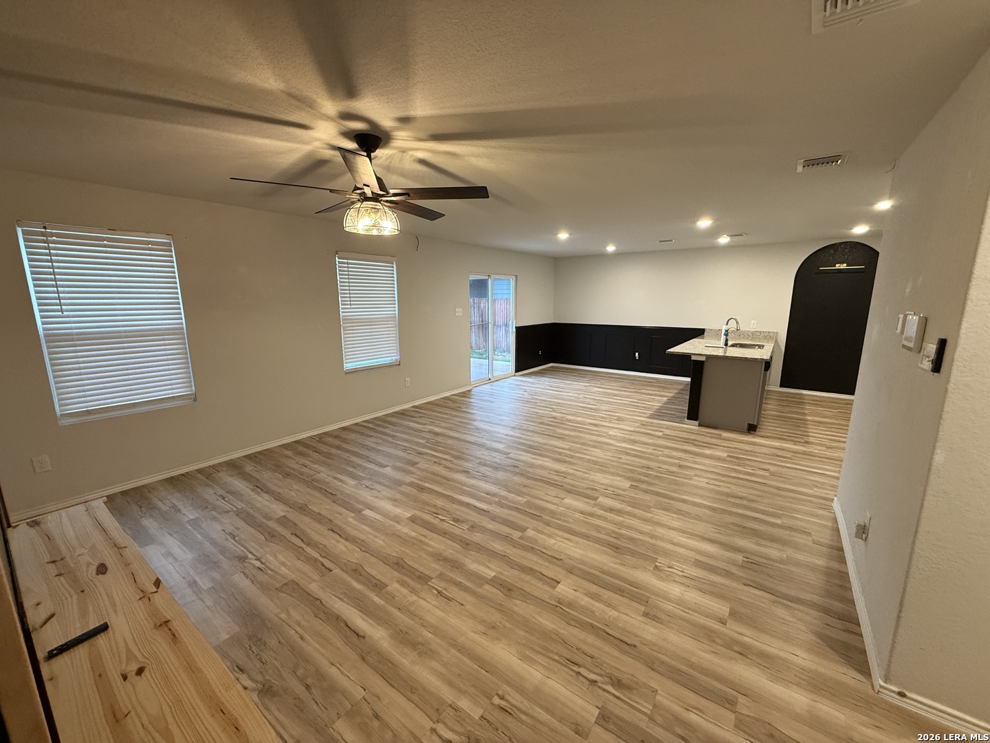 5427 Frederick Blf, Von Ormy, TX 78073 — photo 2