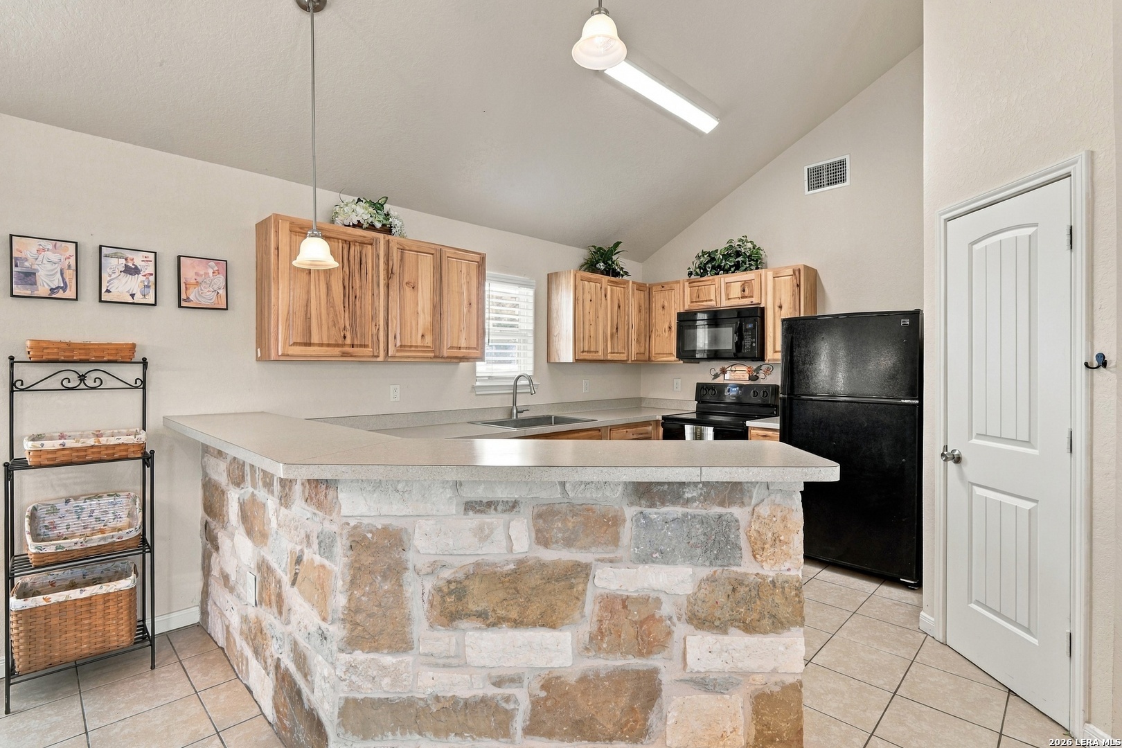 659 Cimarron, Spring Branch, TX 78070 — photo 3