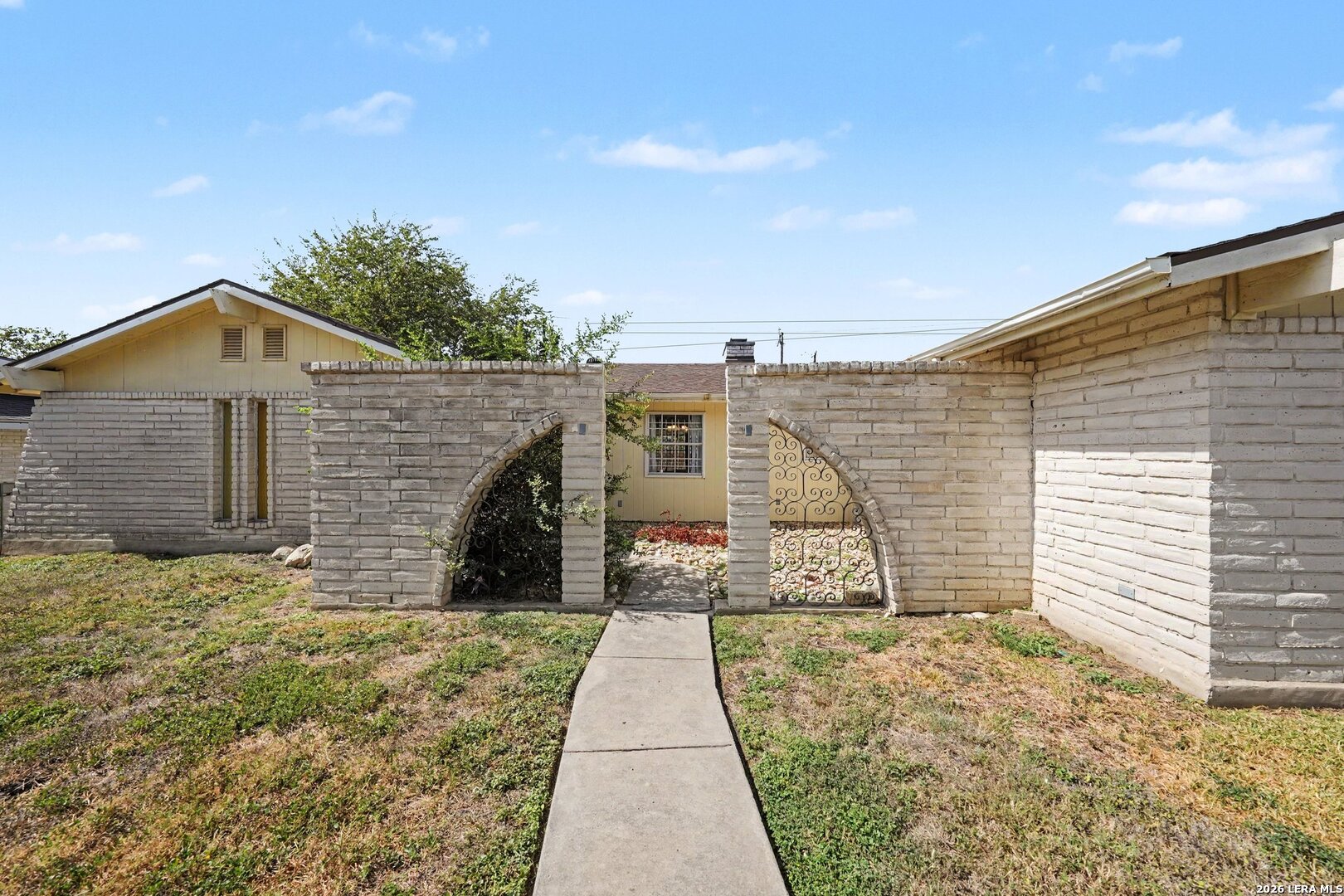 5002 Sierra Madre — photo