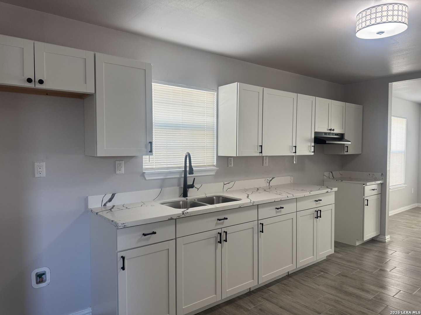 919 Ave C, Eagle Pass, TX 78852 — photo 3