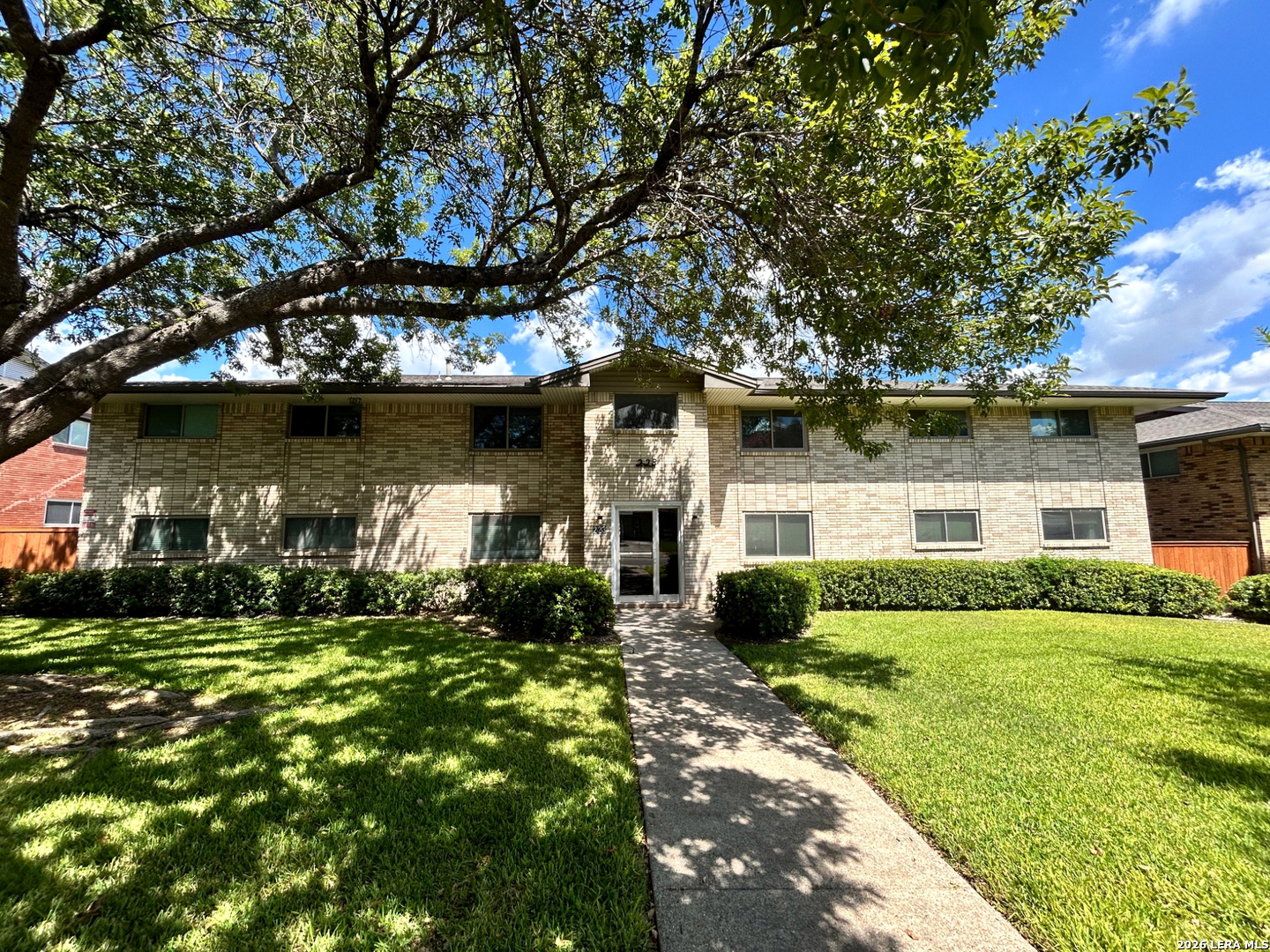 223 W Silver Sands Drive 8 — photo