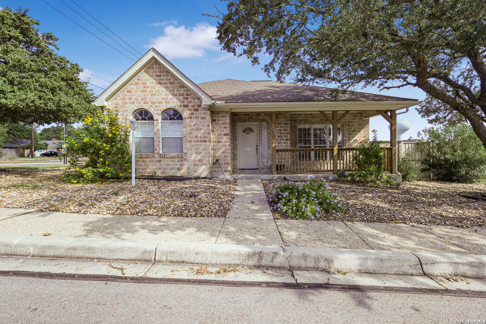 5903 Brook Fls, Windcrest, TX 78239 — photo 2