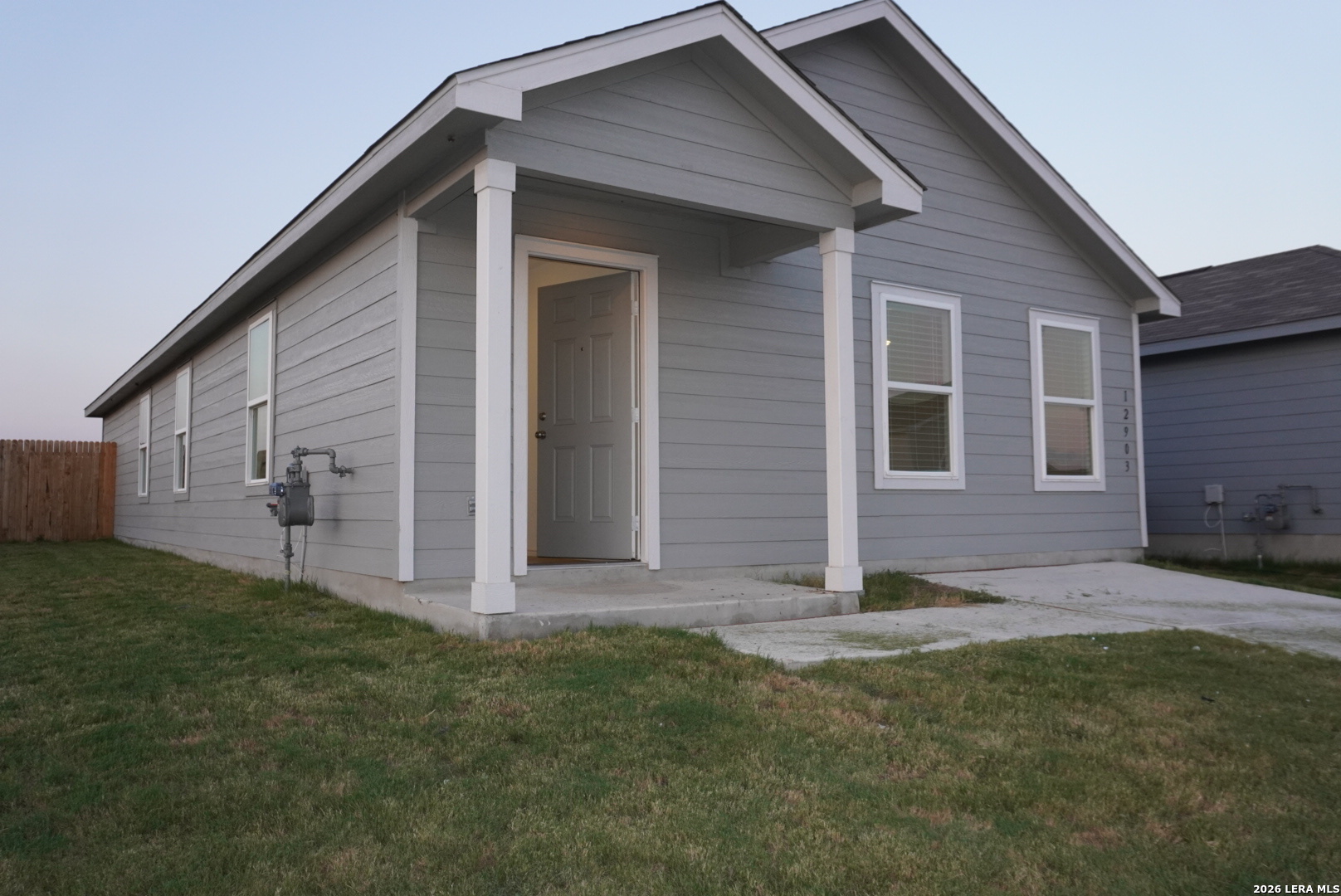12903 Lake Fryer — photo