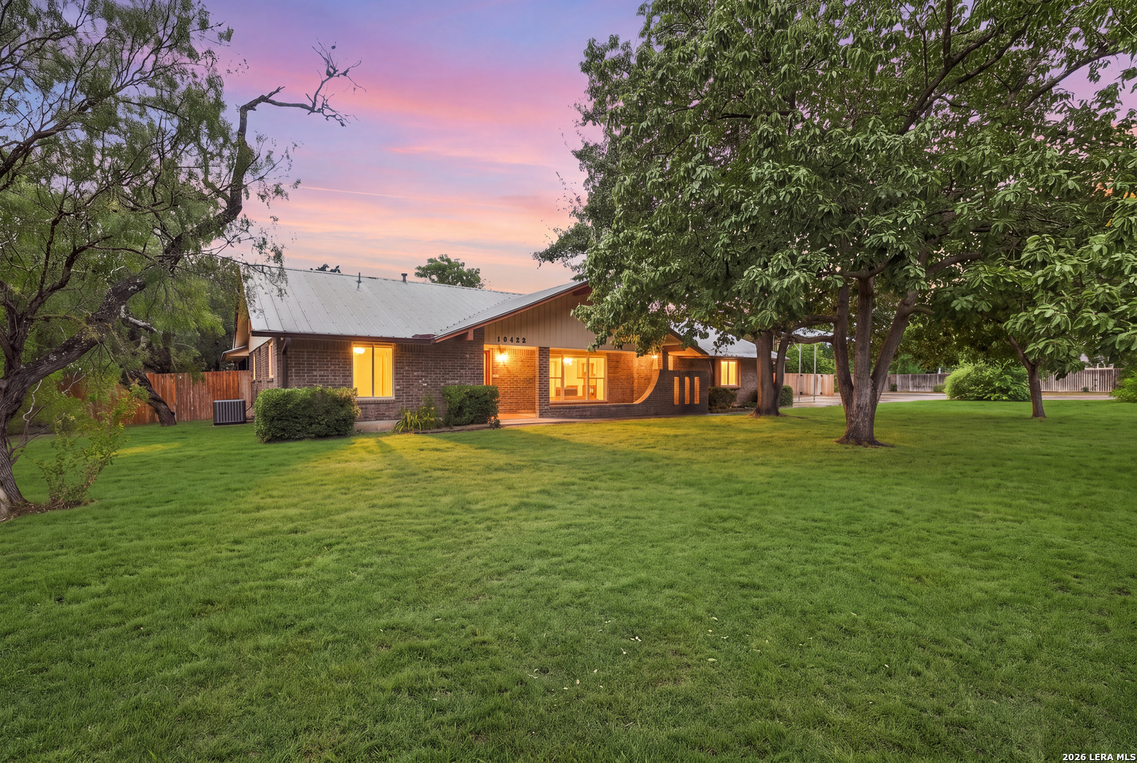 10422 Rocking M, Helotes, TX 78023 — photo 2