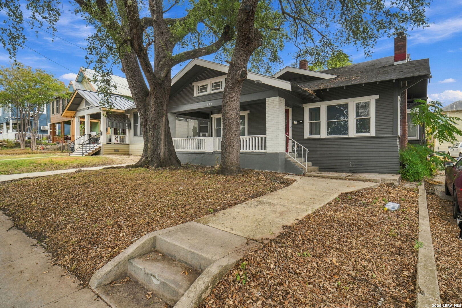 534 W Magnolia Avenue — photo