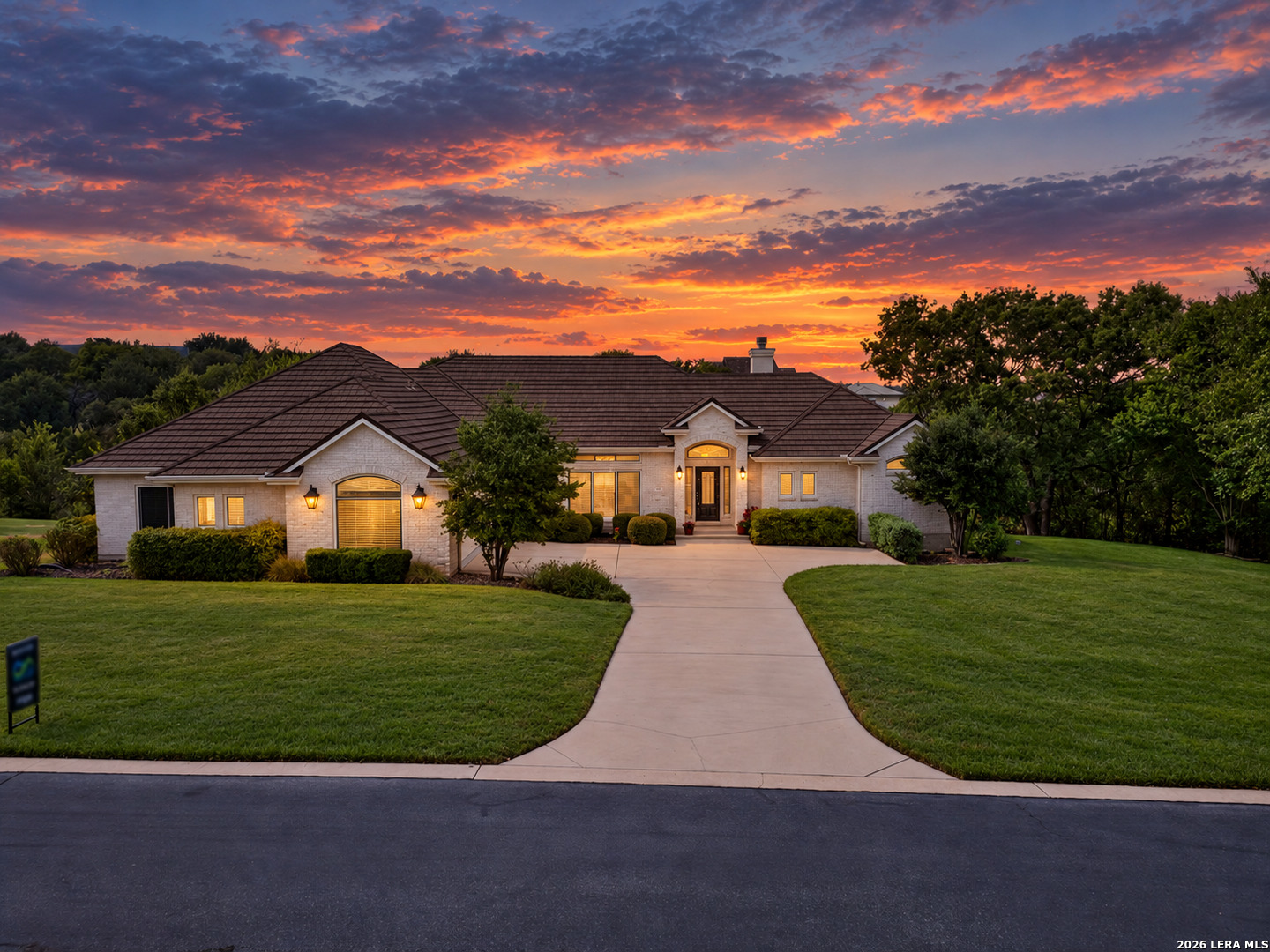 209 Overlook Court — photo