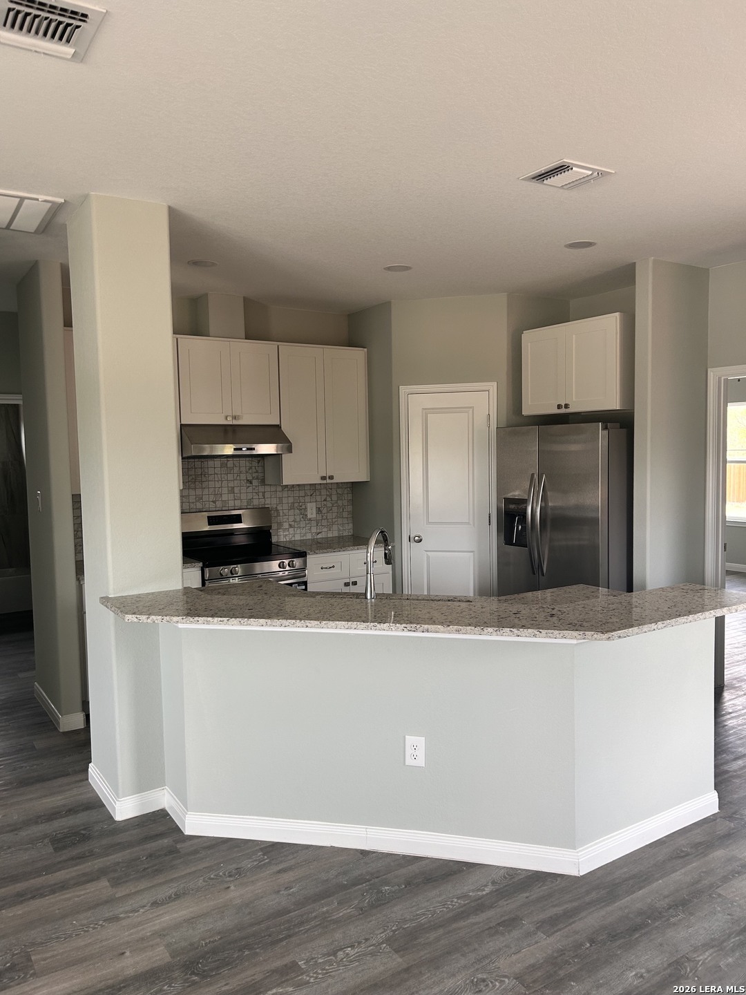604 Mustang Circle — photo