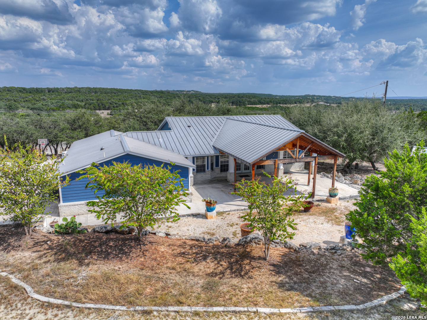 2131 FM 484 — photo