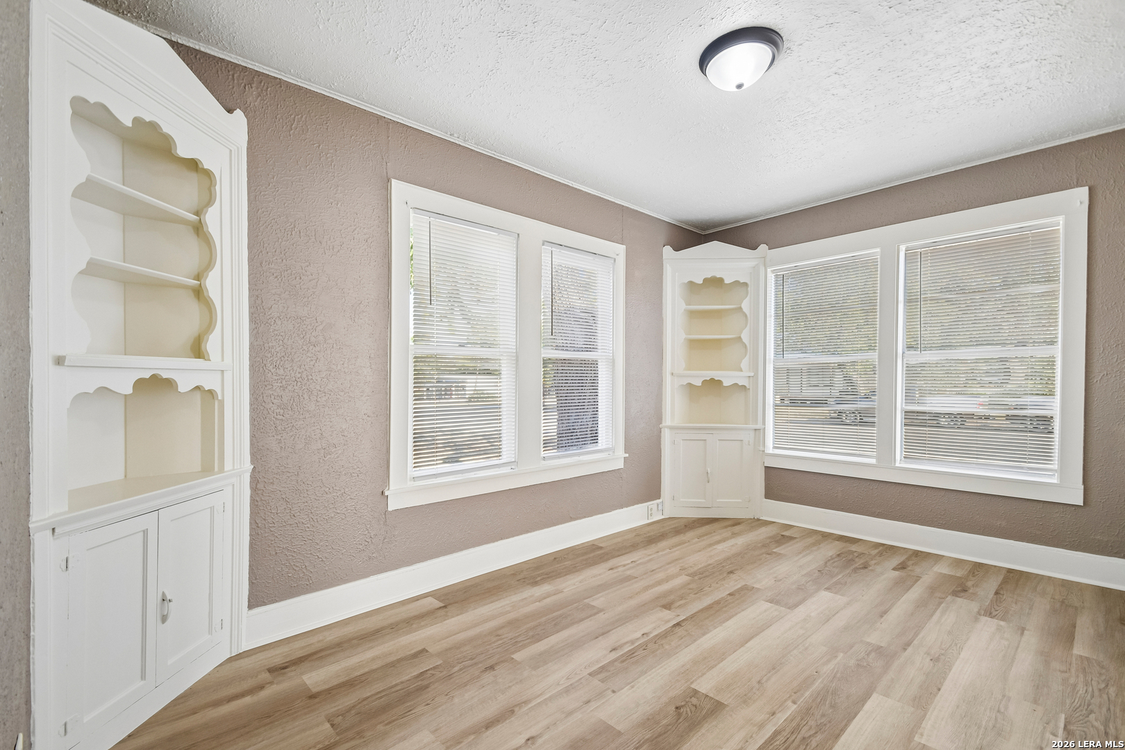 306 E Bowie Street, Luling, TX 78648 — photo 3