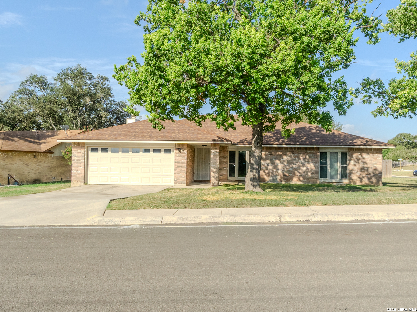 8426 Oak Post Street — photo