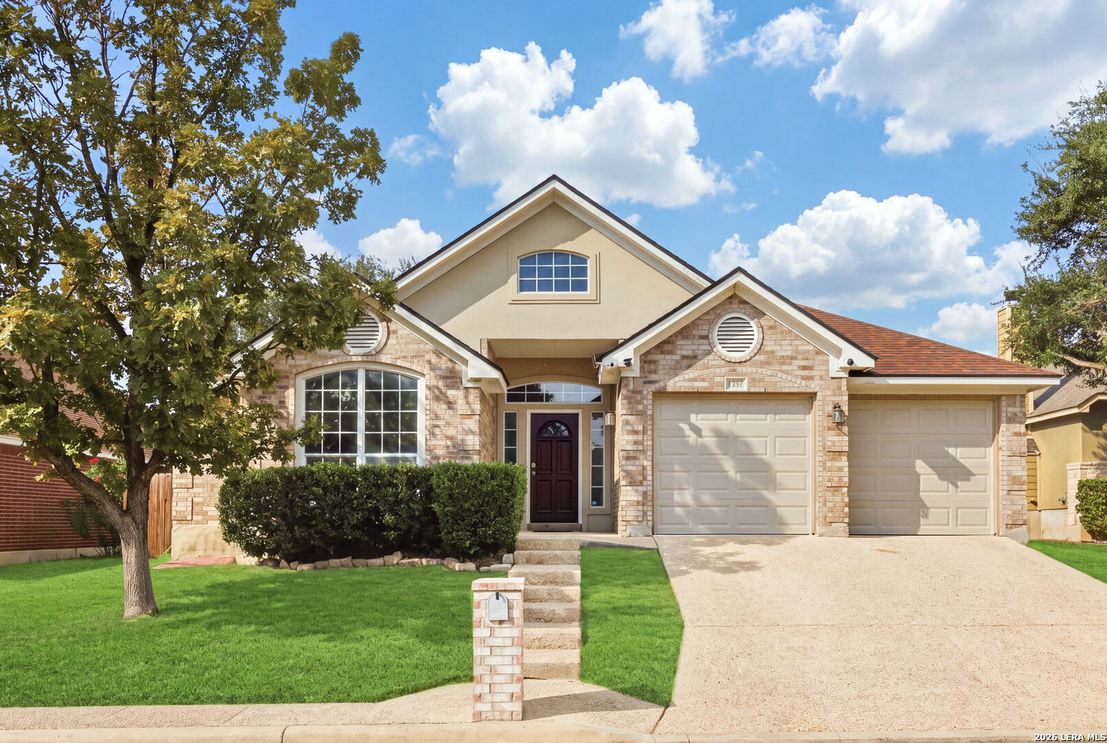 1307 Bluff Forest — photo