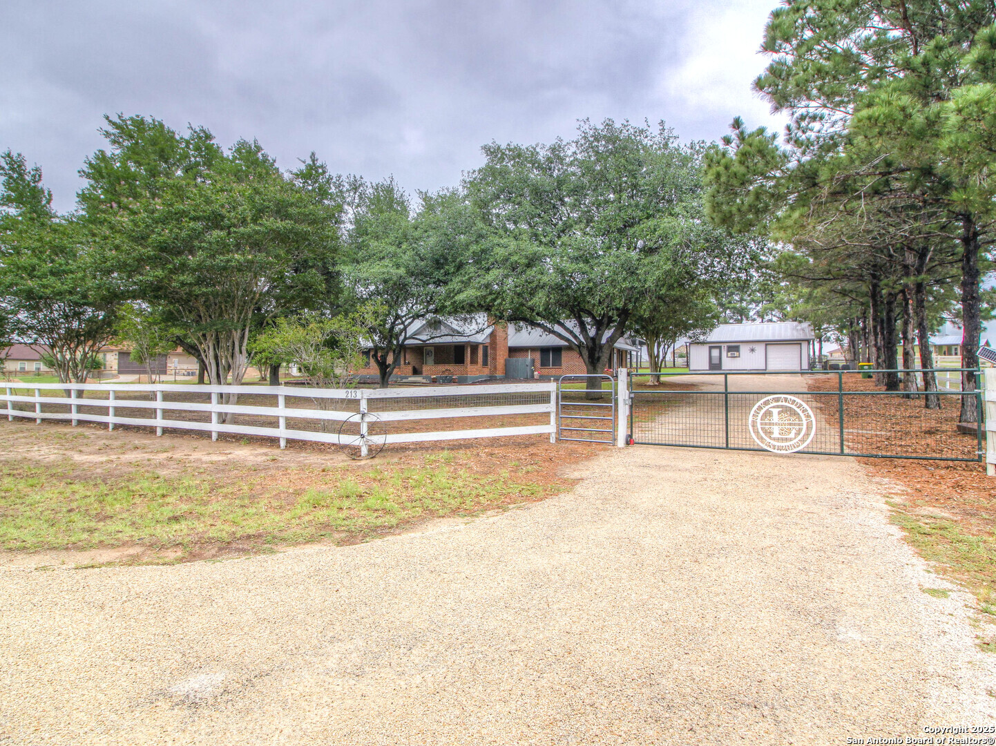 213 Bluebonnet Rdg — photo