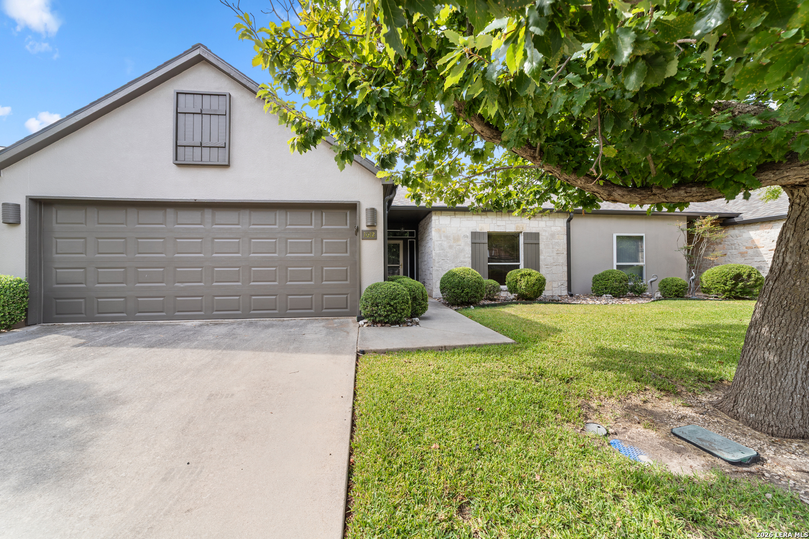 1012 Edinburgh Drive 1012 — photo