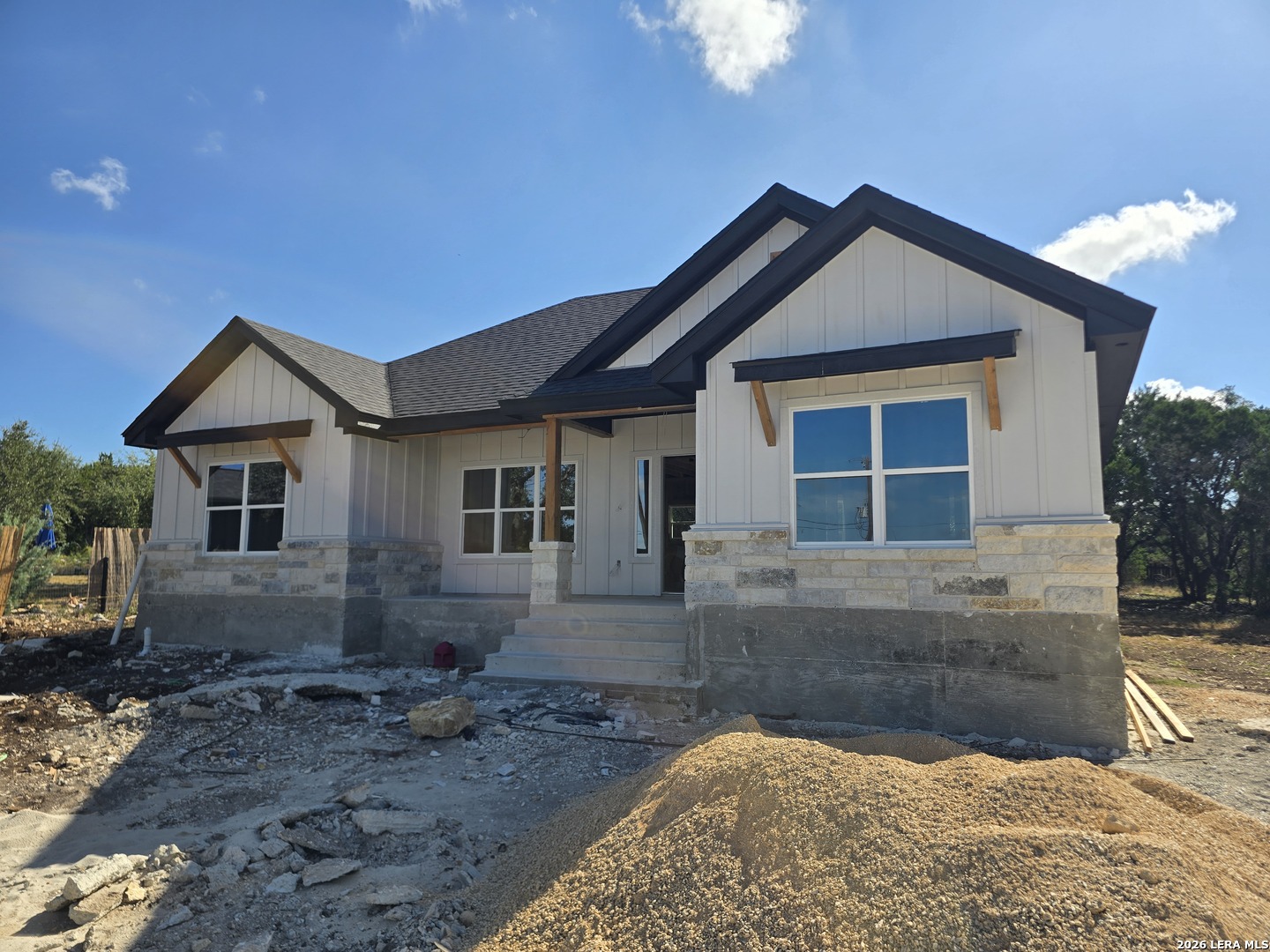 1221 Lasso Loop — photo