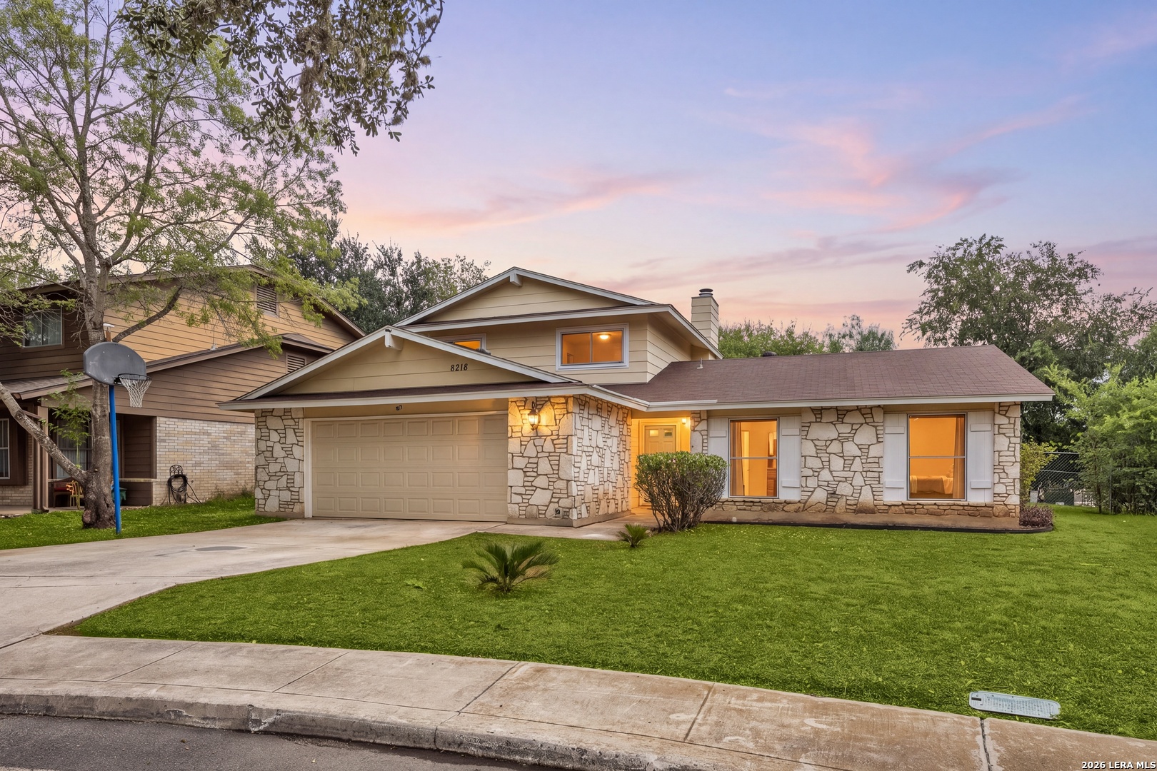 8218 Dawnwood Drive — photo