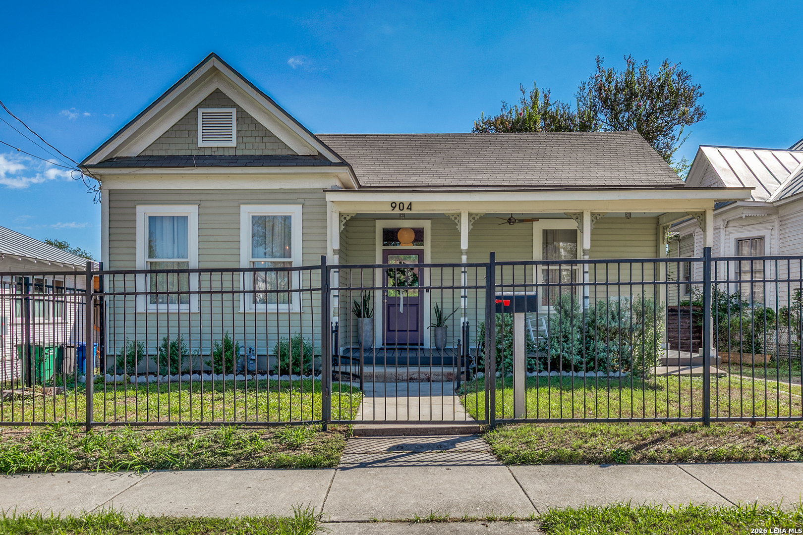 904 N Pine Street — photo