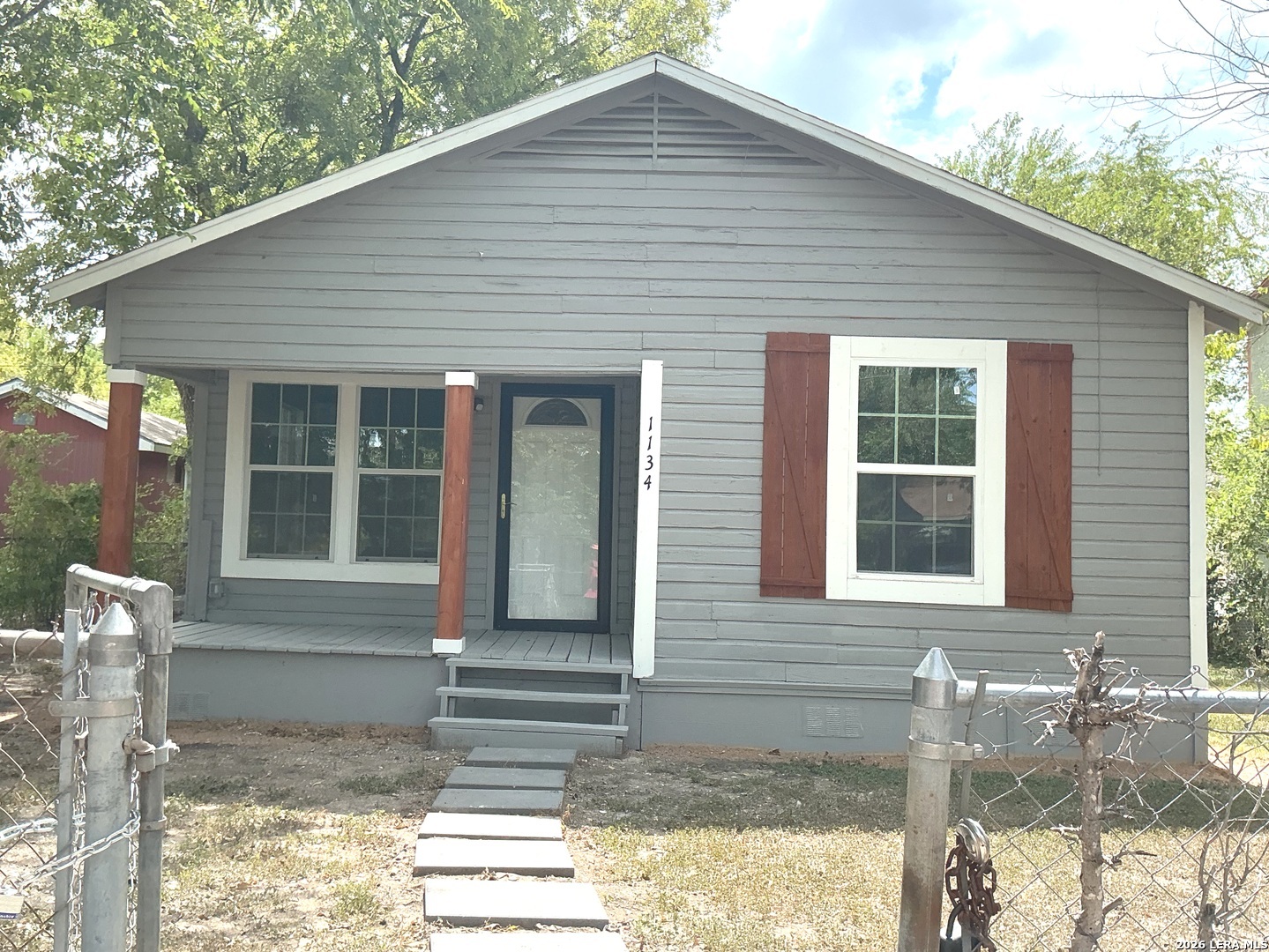1134 W Harlan Avenue — photo