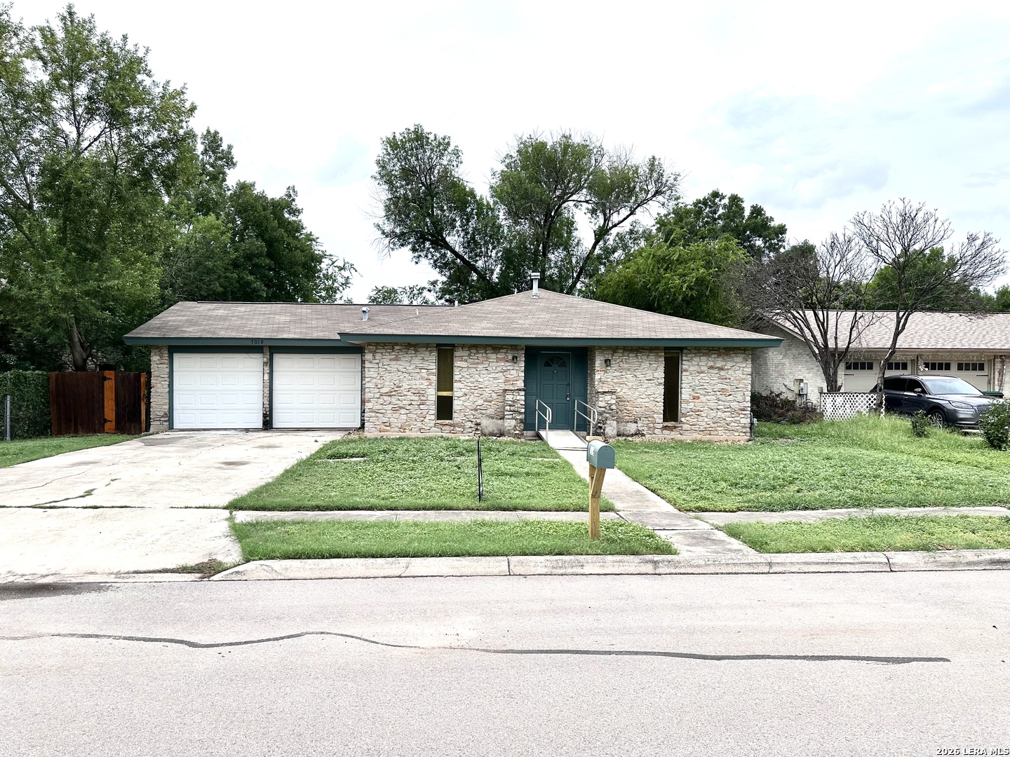 7019 Forest Moss Street — photo