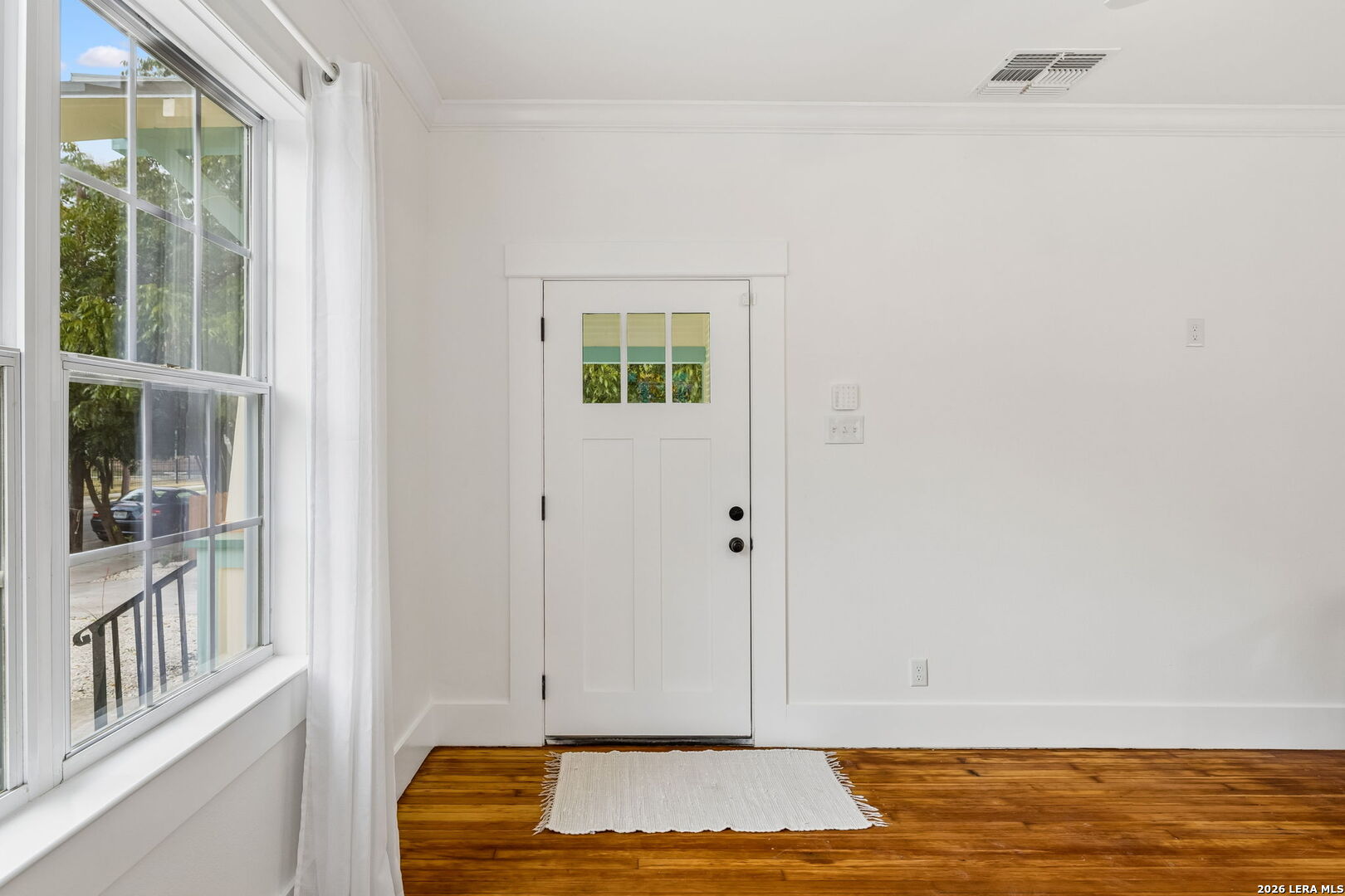 318 Devine, San Antonio, TX 78210 — photo 3