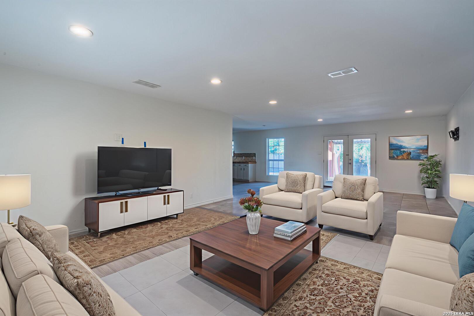 607 Colwyn Pass — photo