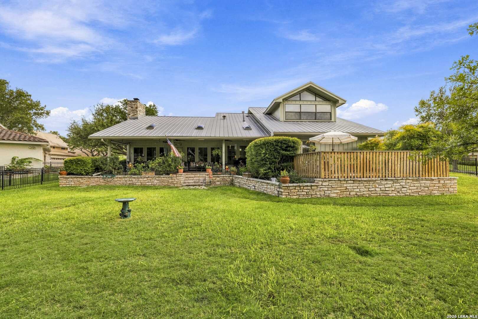 104 Kenwood Circle — photo